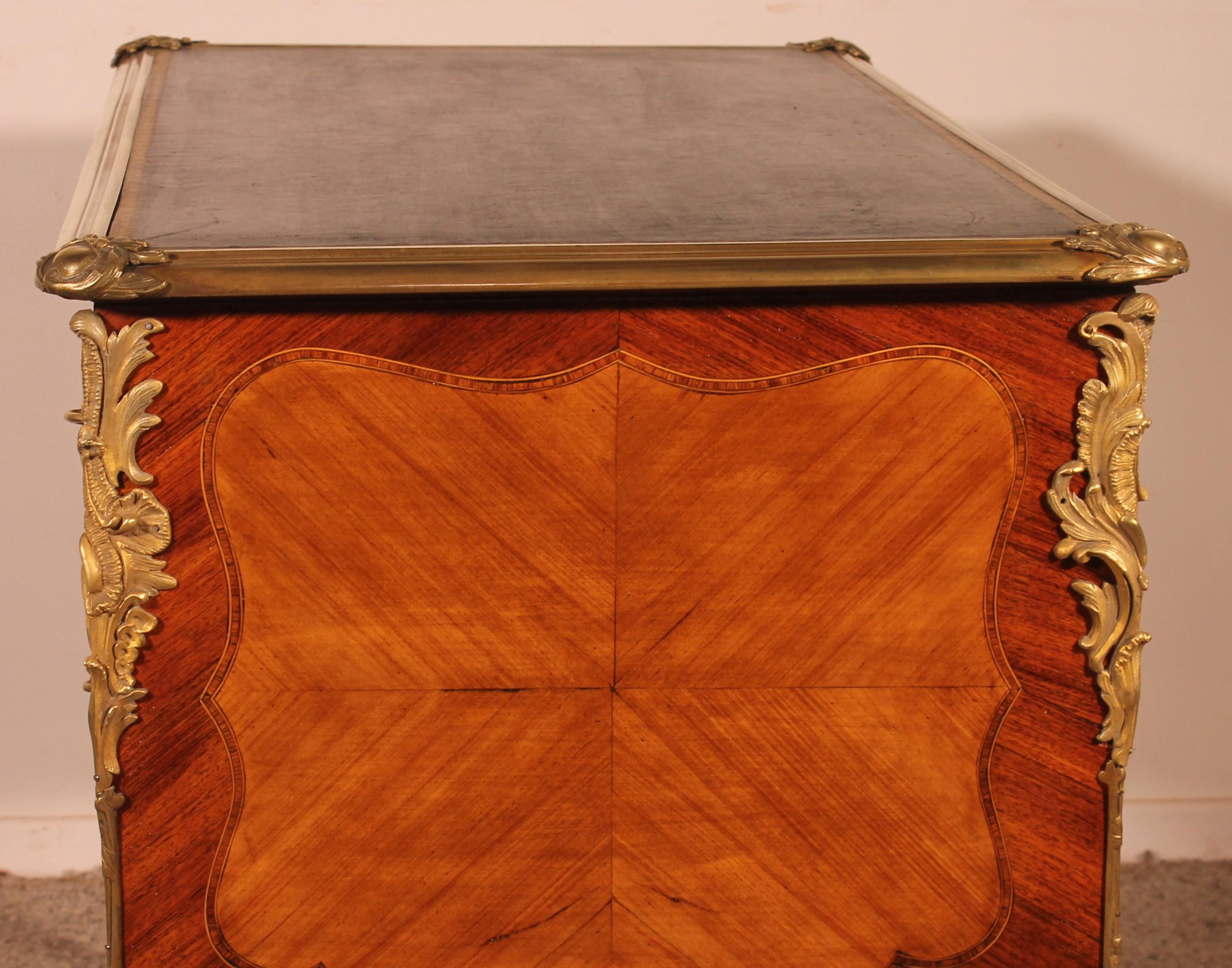 Small Double-sided Writing Table In Rosewood Louis XV Style From The 19th Centur For Sale 4