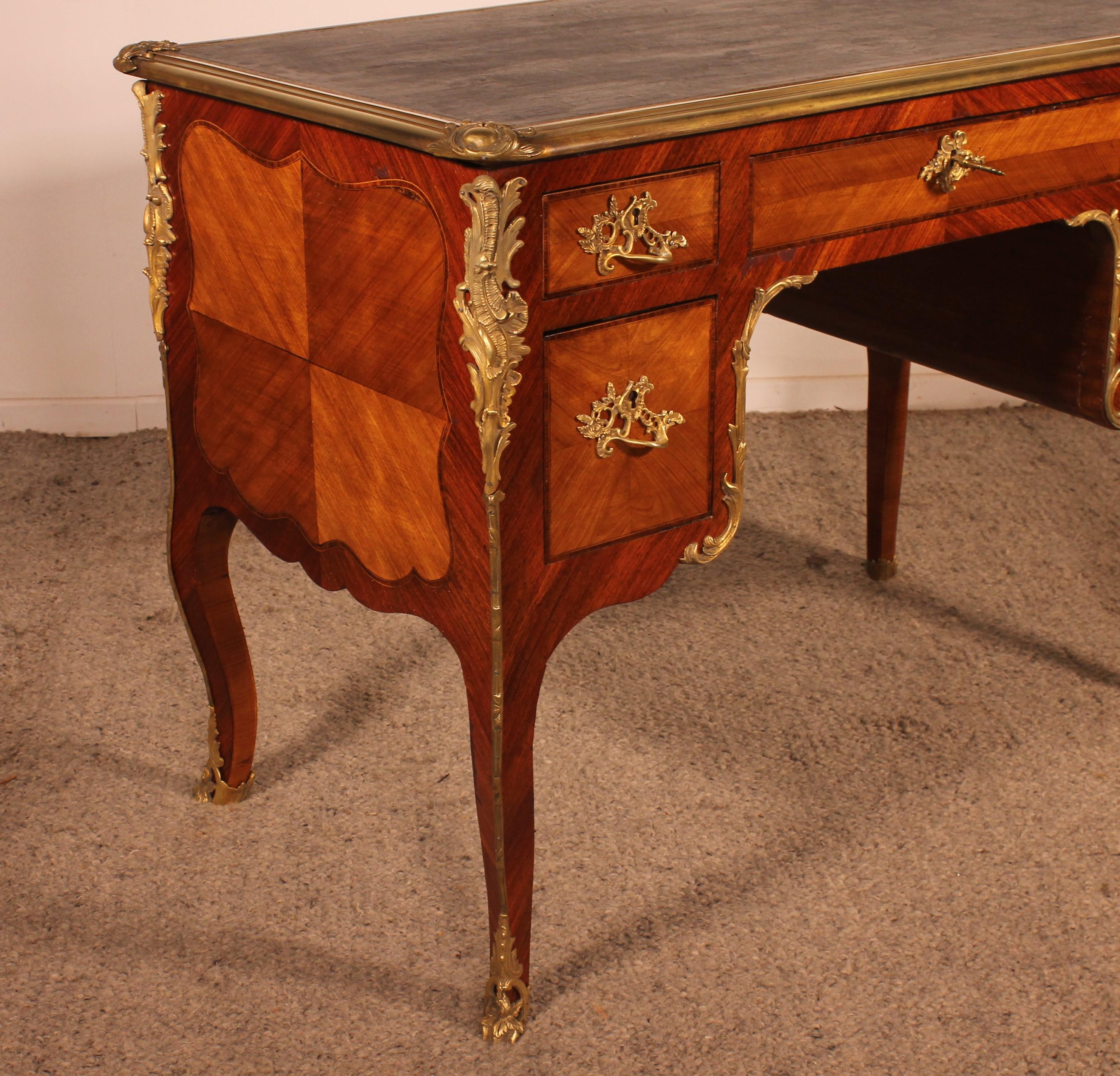 Small Double-sided Writing Table In Rosewood Louis XV Style From The 19th Centur For Sale 13