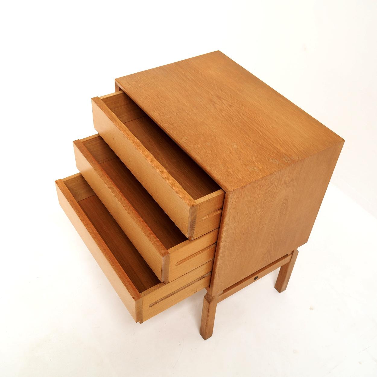 Small Drawer Cabinet ‘MTP’ by Marian Grabinski for IKEA, 1963 In Good Condition For Sale In Beerse, VAN