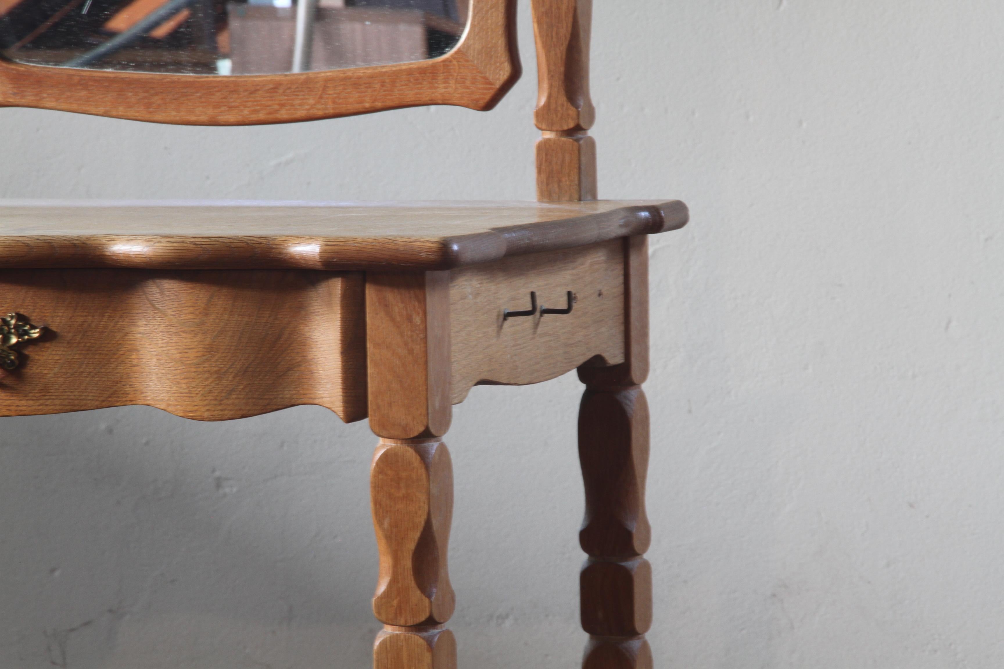Small Dressing Table in Brutalist Kjærnulf Style, 1960s In Good Condition In Store Heddinge, DK