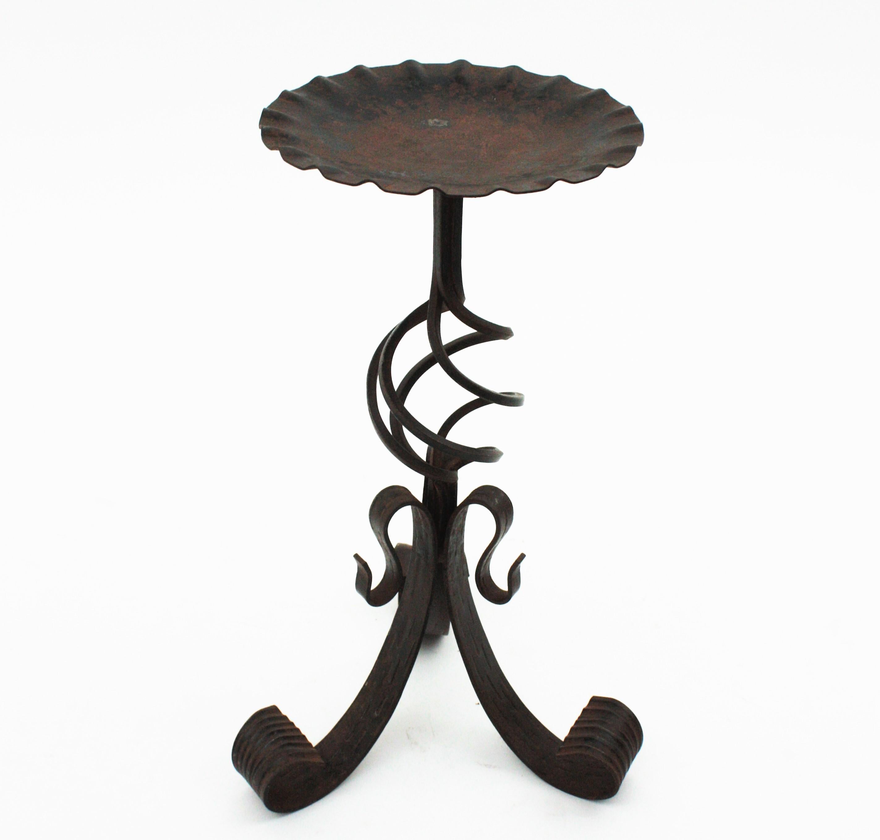 20th Century Small Drinks Table / Side Table / Martini Table in Wrought Iron For Sale
