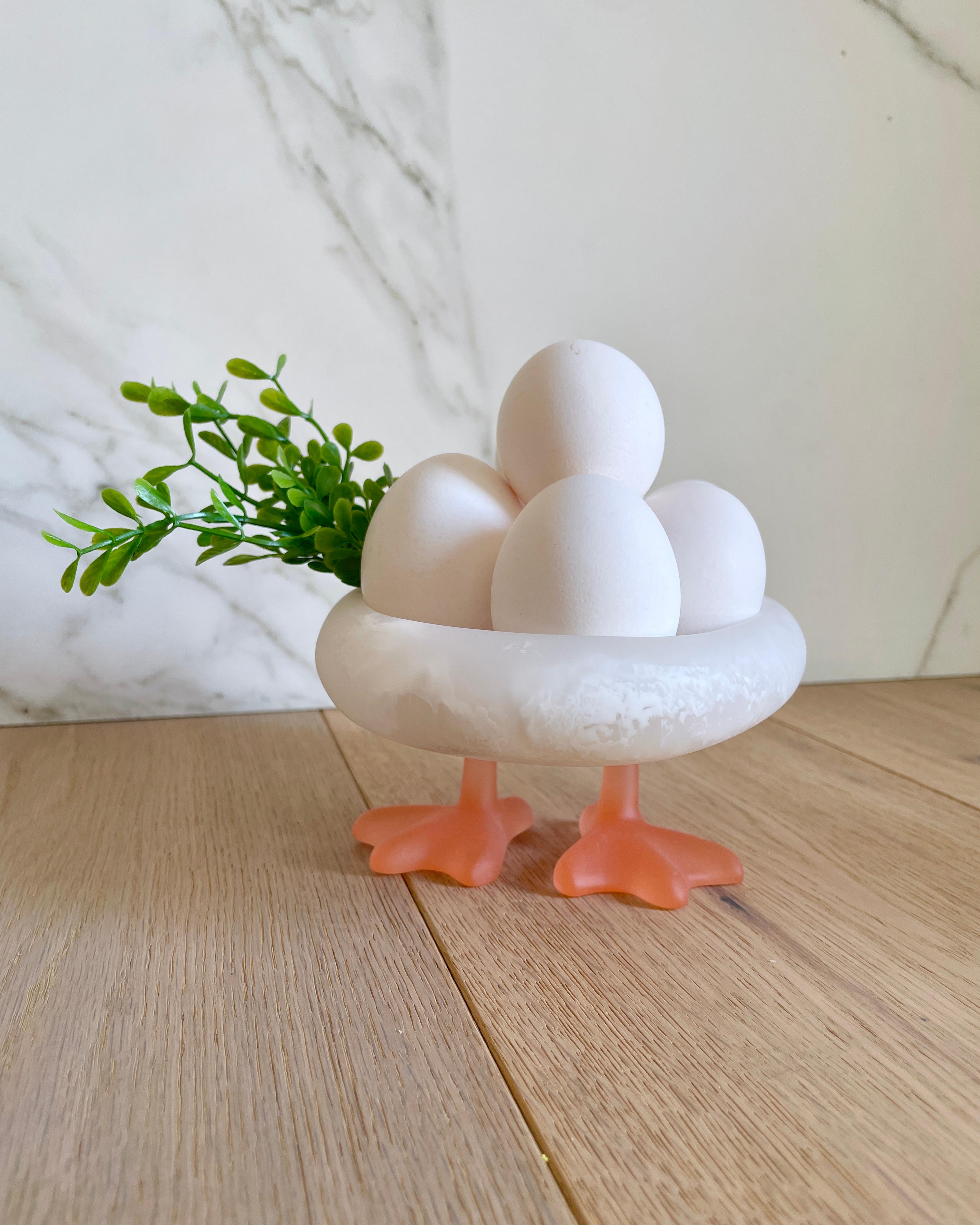 Our Duck and Duckling trays bring a fun and exciting twist to any space, styled in built-ins or filled with eggs, this trays is are versatile as they are playful.

Available in two sizes: Duck (large) and Duckling (small)

Material: Resin 

Designed