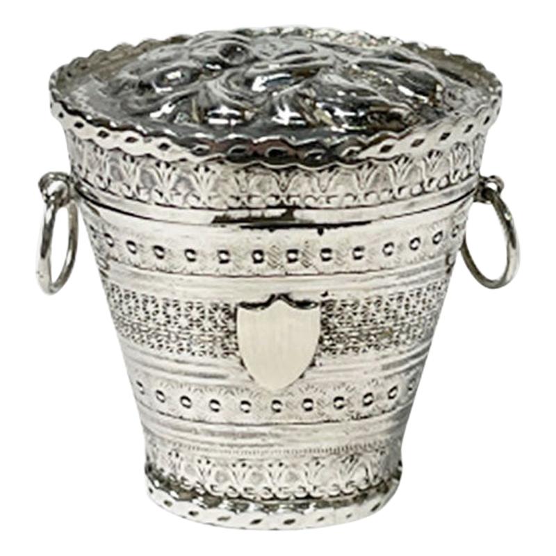 Small Dutch 19th Century Silver Lodderein or Scent Box by Reitsma Sr., Sneek