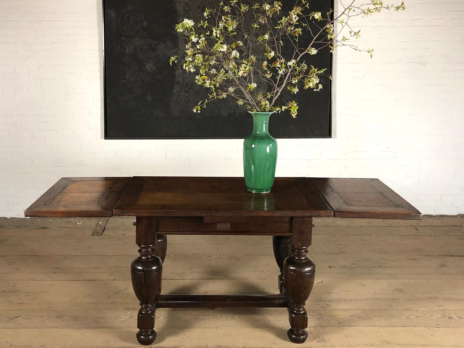 Hand-Crafted Small Dutch Baroque 17th Century Oak Draw-Leaf Center Table For Sale