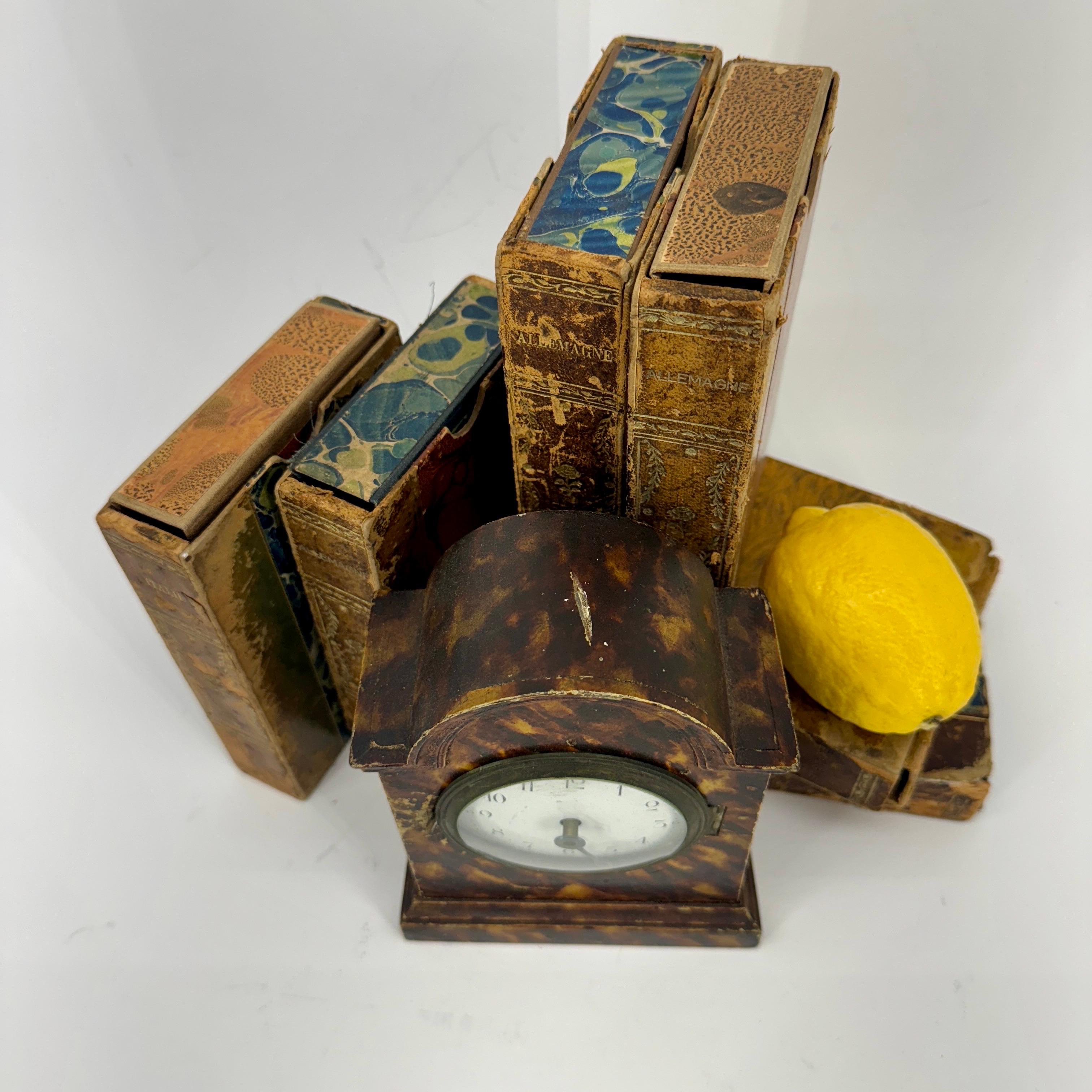 Petite horloge de table en fausse écaille française du début des années 1900  en vente 9