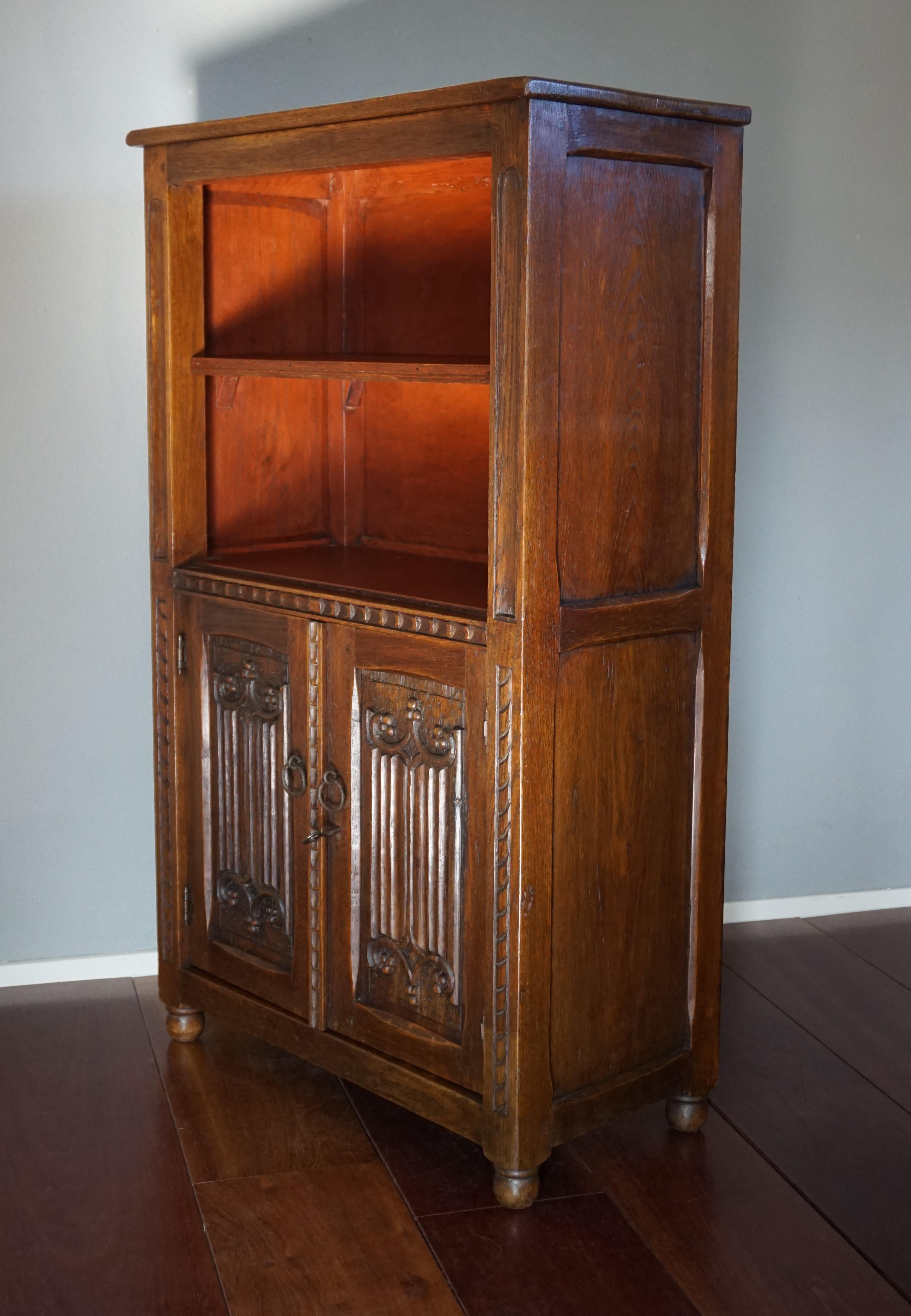 Small Early 1900s Gothic Revival Oak Monastery Bookcase for Books and