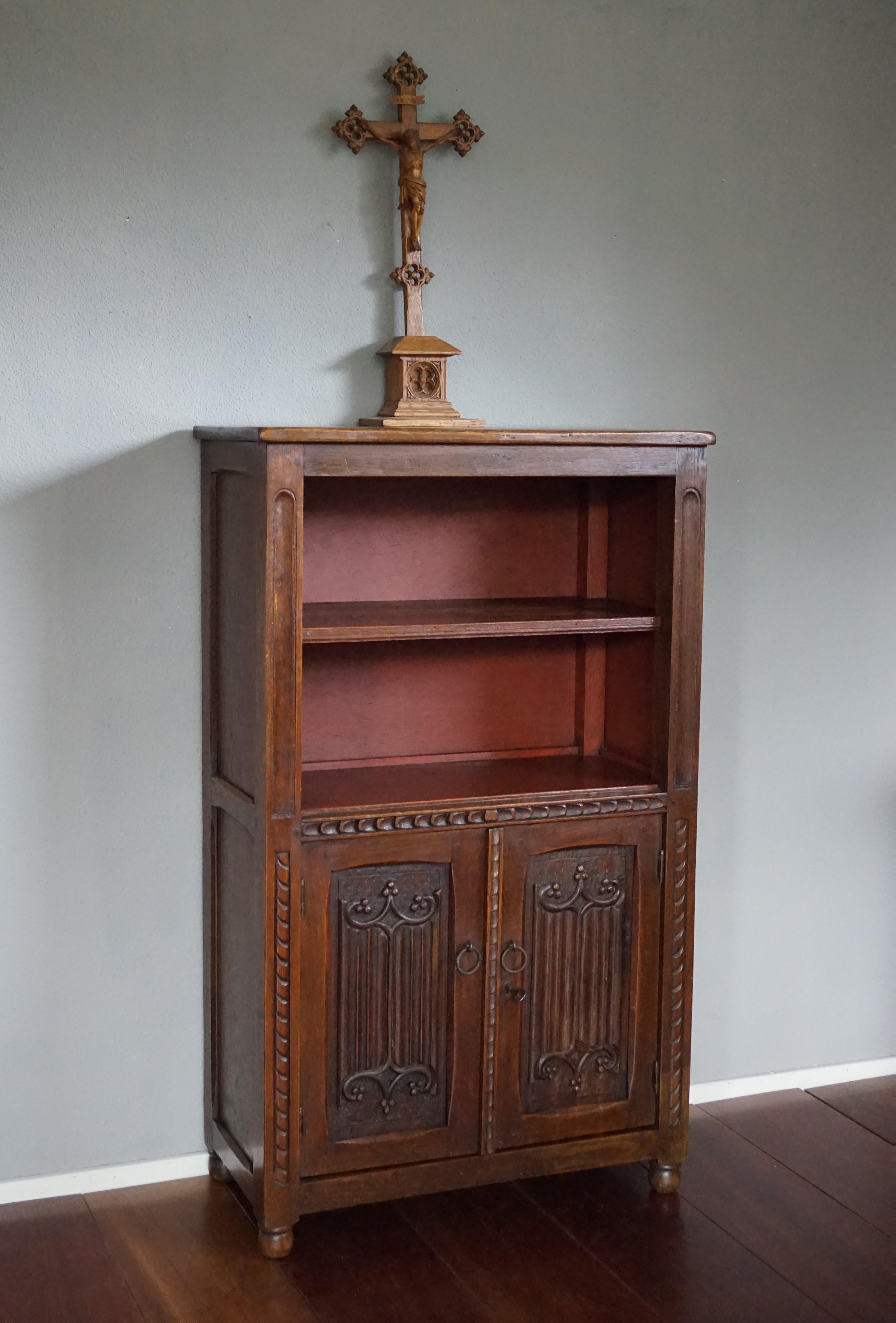 Small Early 1900s Gothic Revival Oak Monastery Bookcase for Books and