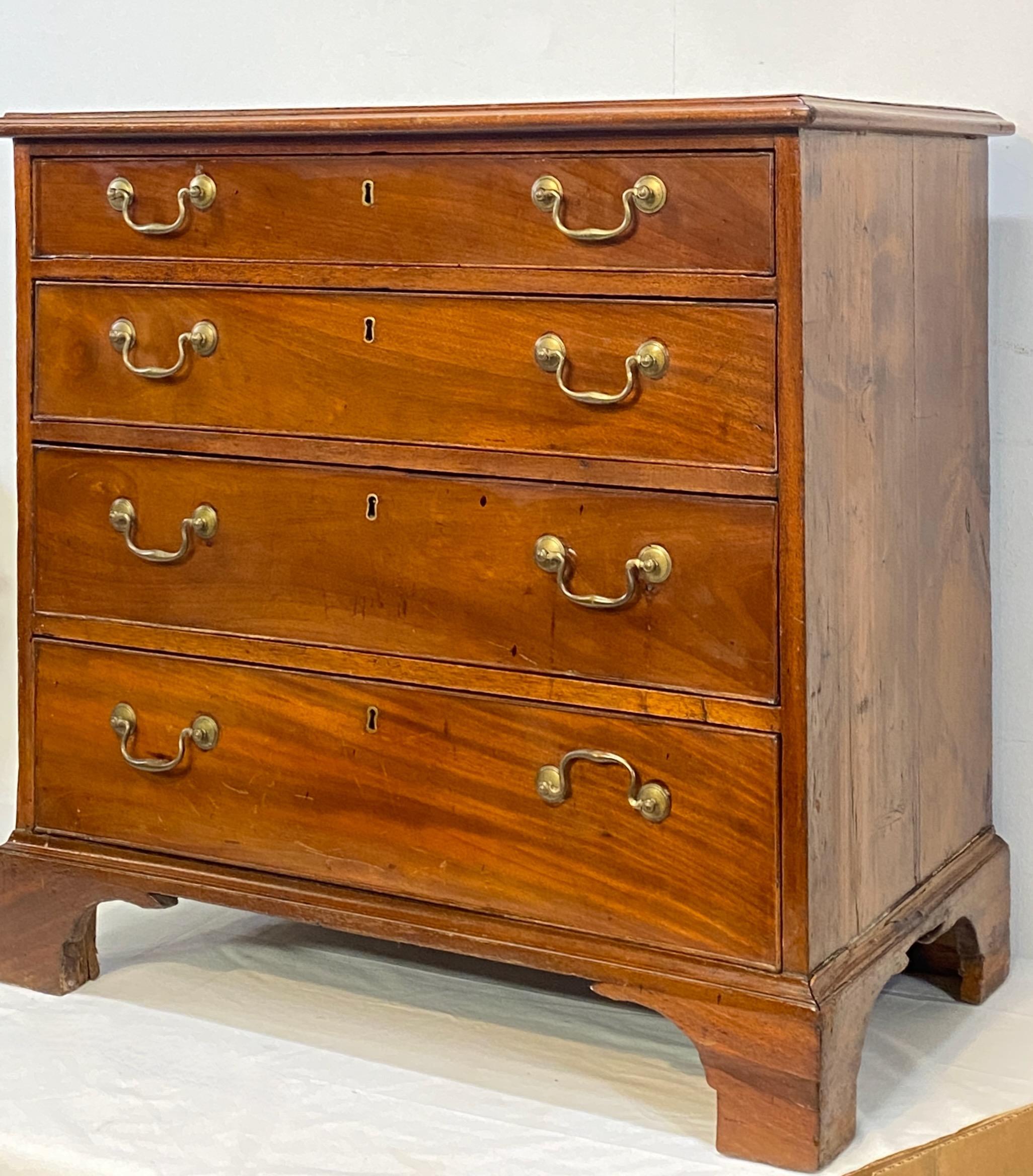 Unusual and desirable modest size mahogany chest of drawers with original brass hardware.
Most likely from the North East of United States.
Selling this just as we found it, we have only cleaned and oiled. There is some light scratches and