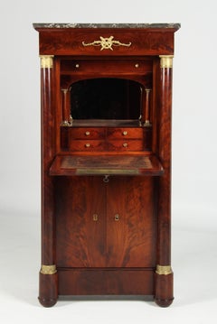 Kleiner Empire-Sekretär des frühen 19. Jahrhunderts, Mahagoni, Frankreich um 1820