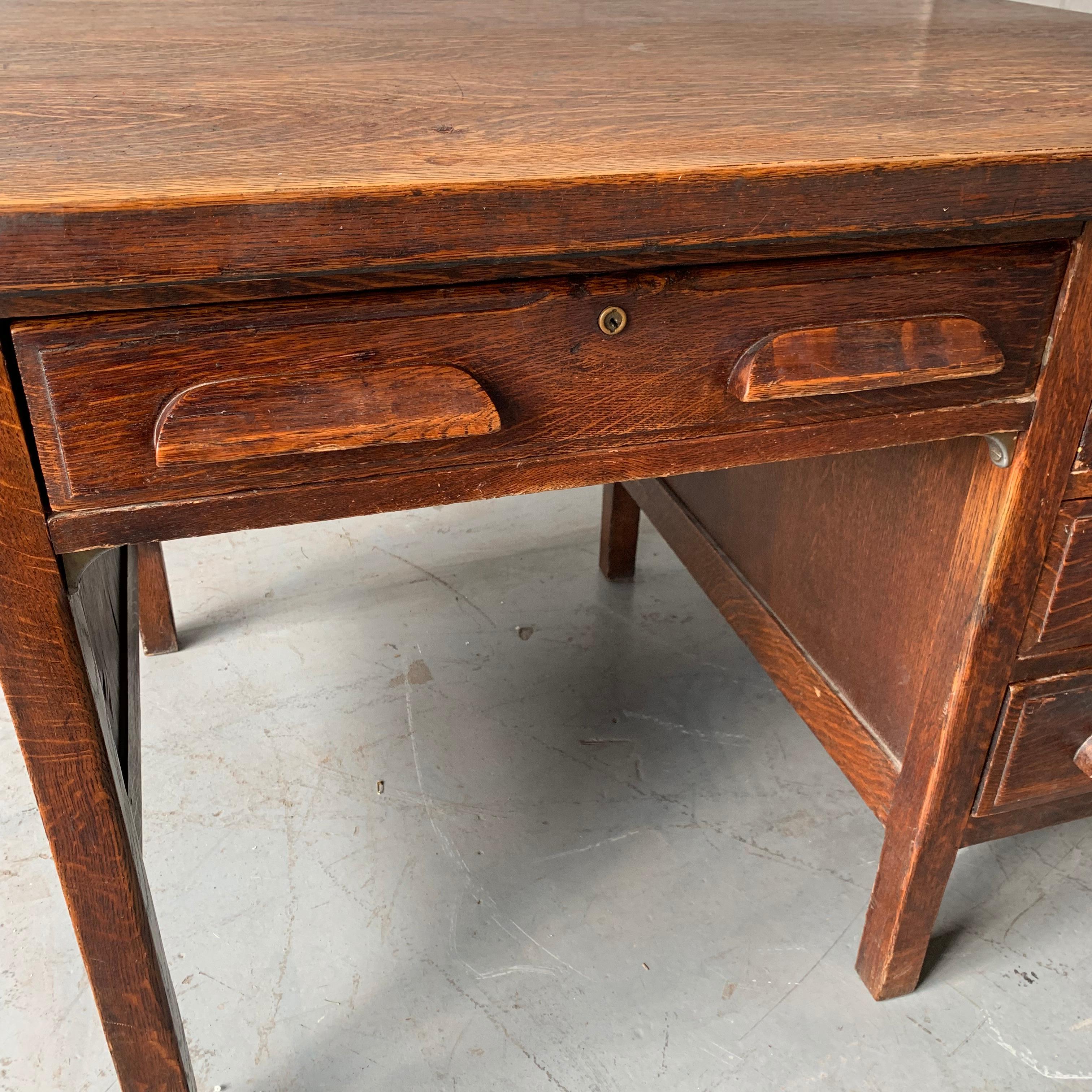Small Early 20th Century American 3-Drawer Office Desk 16