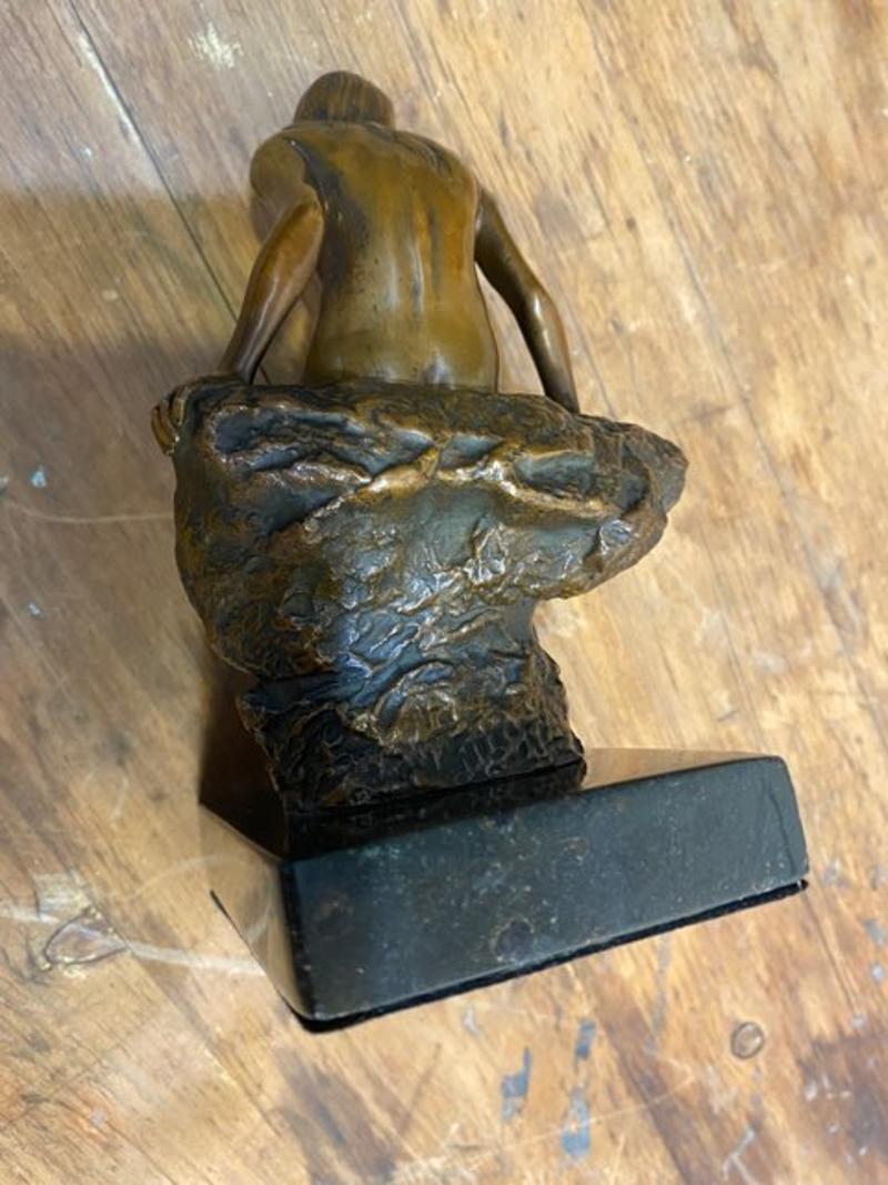 Early 20th Century Small Bronze Figurine of Lady on Rock Mounted on Marble Slab In Good Condition For Sale In Middleburg, VA