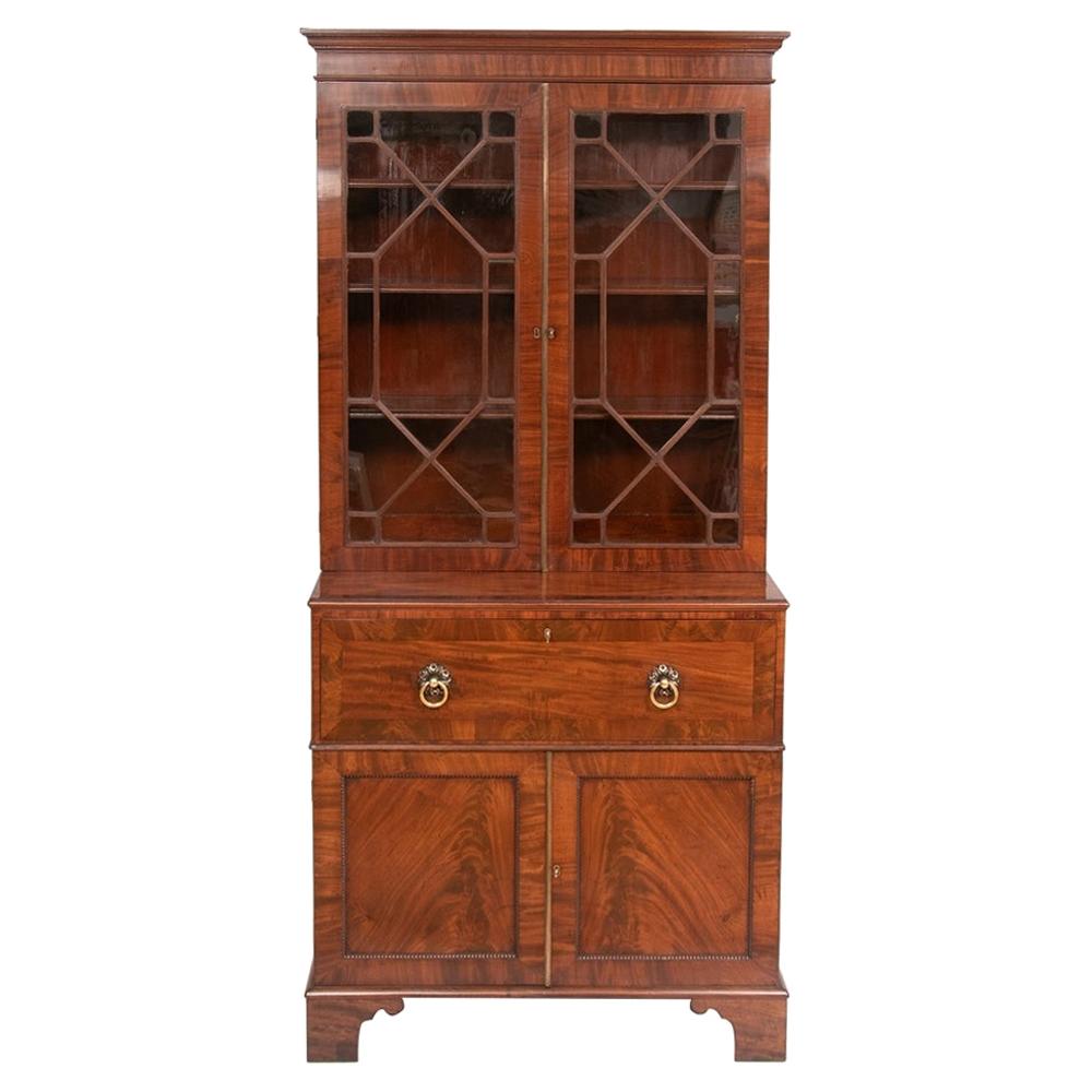 Small Early Georgian 1780-1800 Mahogany Secretaire Bureau Bookcase For Sale