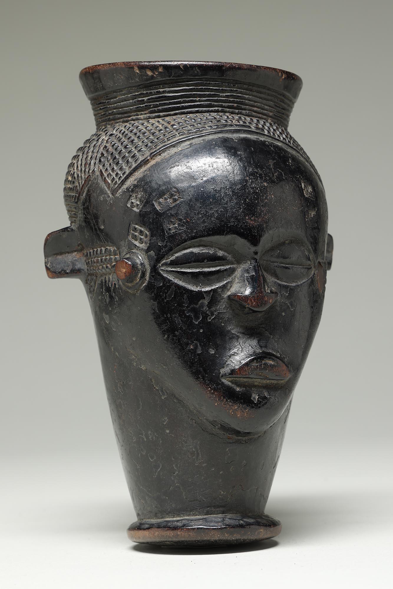 Tribal Small early Kuba Cup With Sweet Face, Fine Hair, Handle DRC, Africa For Sale