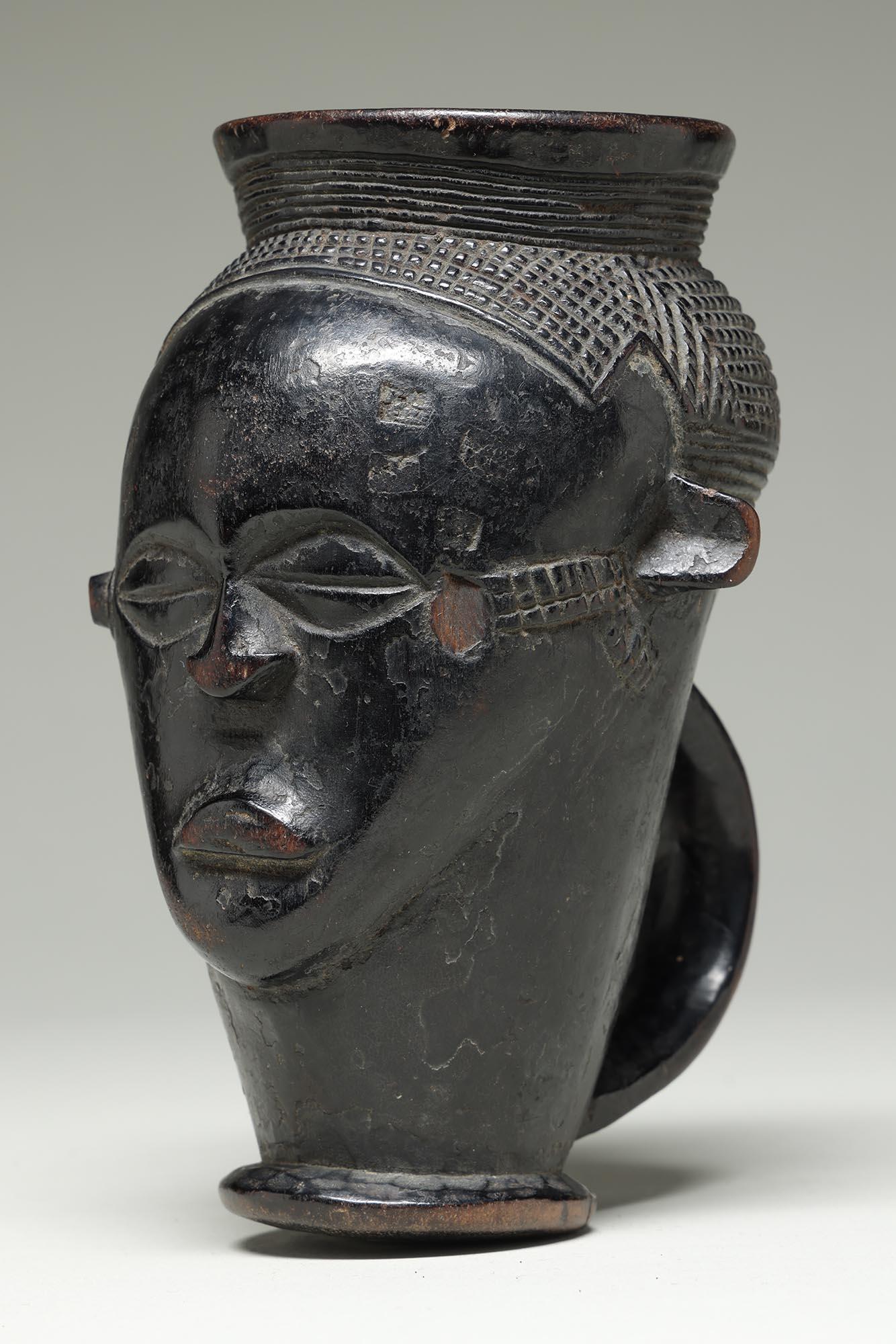 Hand-Carved Small early Kuba Cup With Sweet Face, Fine Hair, Handle DRC, Africa For Sale