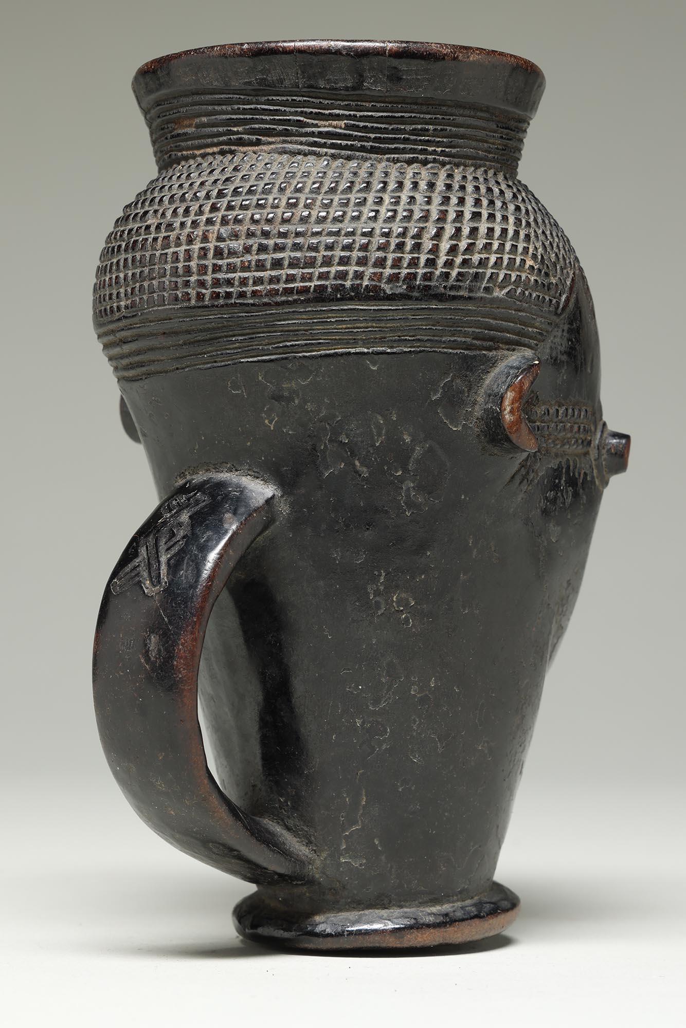 20th Century Small early Kuba Cup With Sweet Face, Fine Hair, Handle DRC, Africa For Sale
