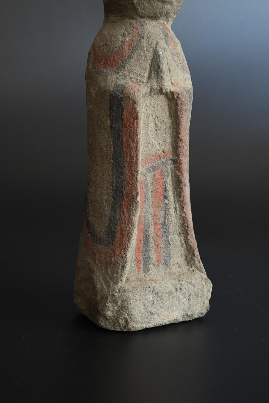 Piccolo Buddha in pietra del periodo Edo dal Giappone/Jizo Bodhisattva/1800s/Amuleto in vendita 1