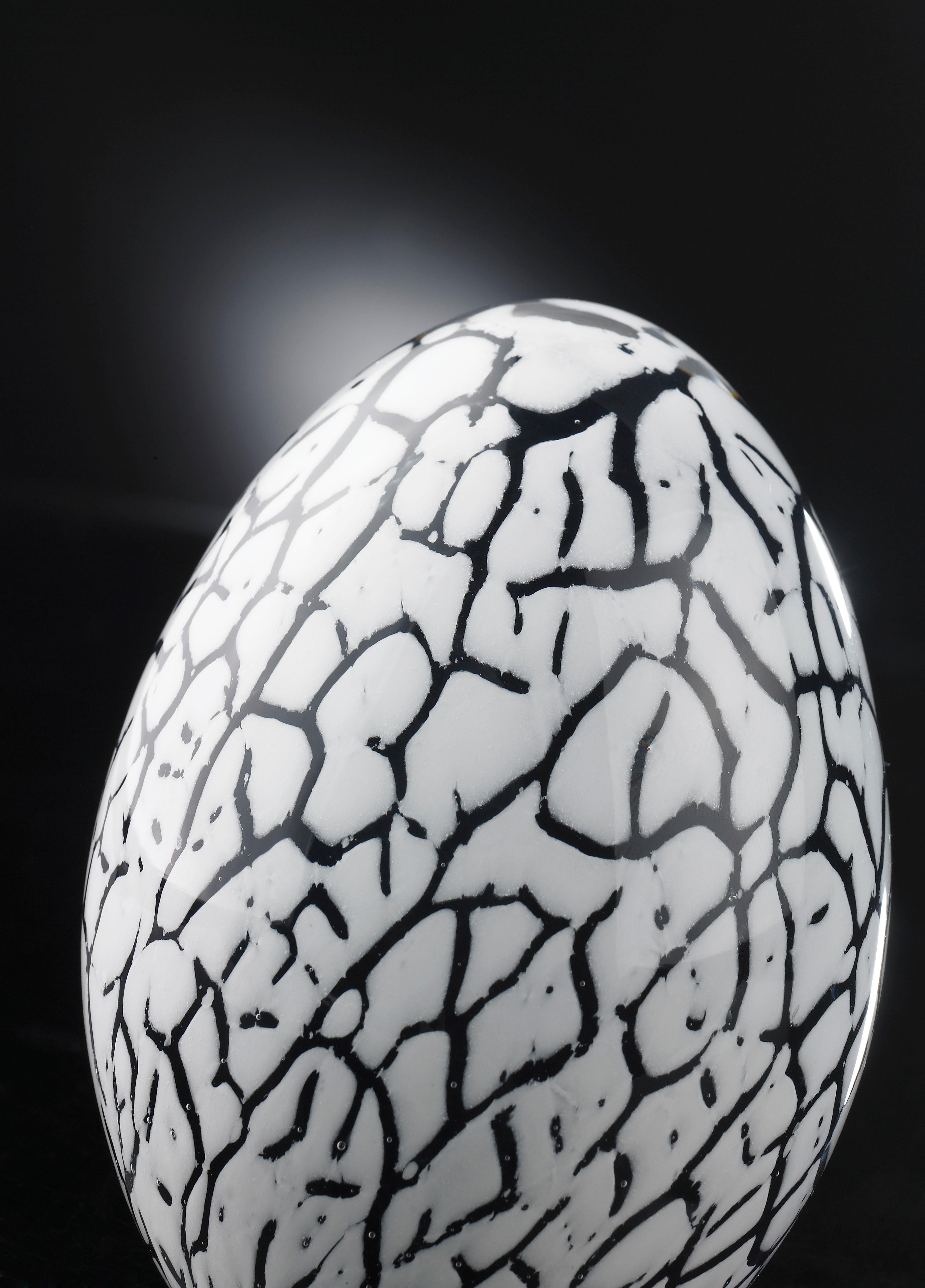 Modern Small Egg Color Black and White, in Glass, Italy For Sale