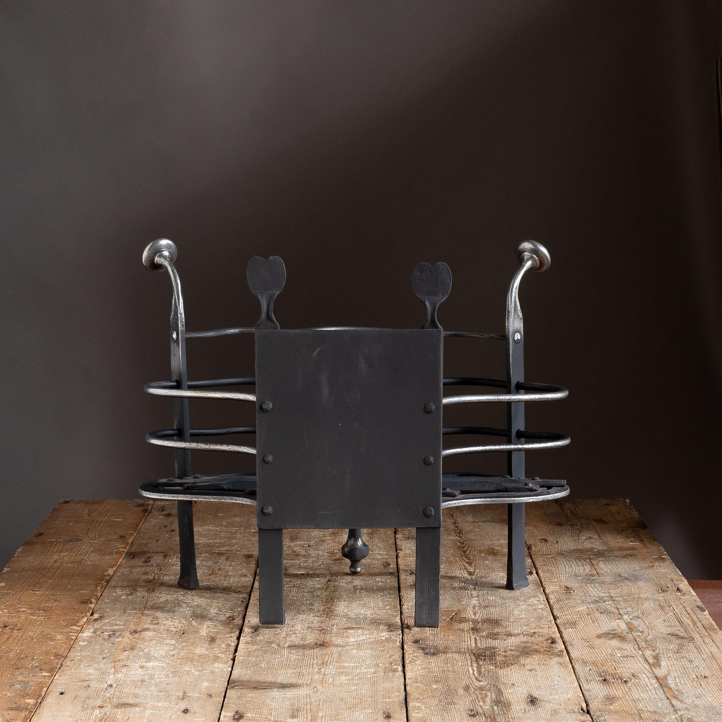 Fer forgé Petite grille de cheminée hollandaise du XVIIIe siècle en vente