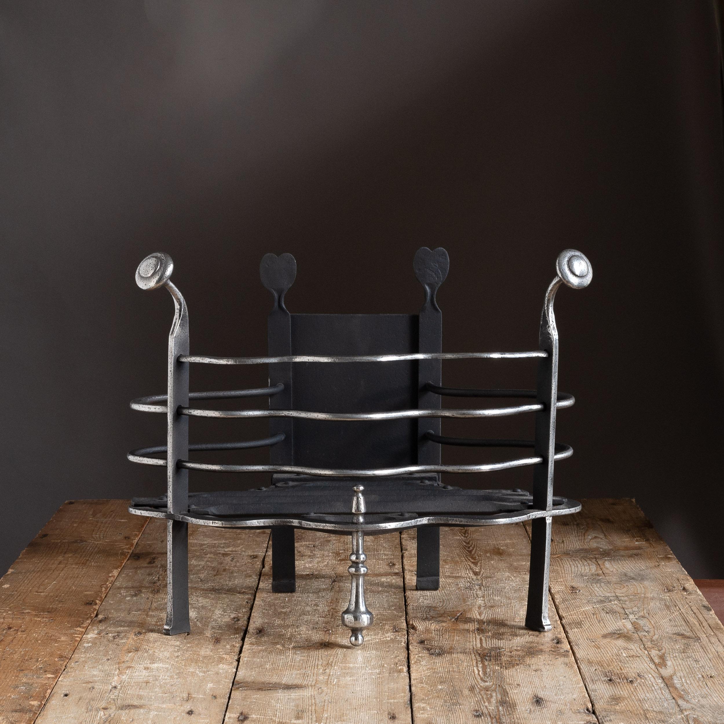 Petite grille de cheminée hollandaise du XVIIIe siècle en vente 3