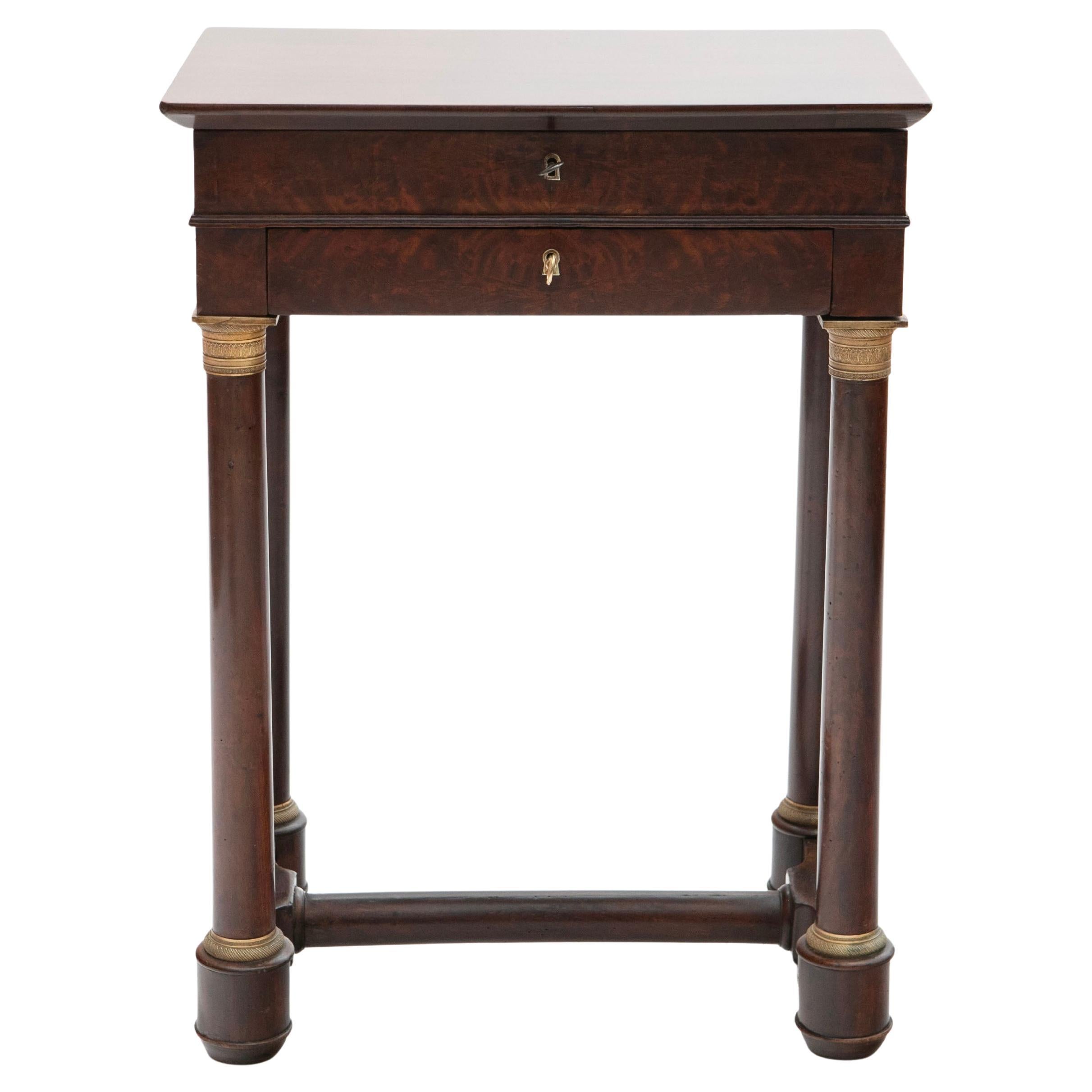 Small Elegant Charles X worktable ore Side table in Mahogany
