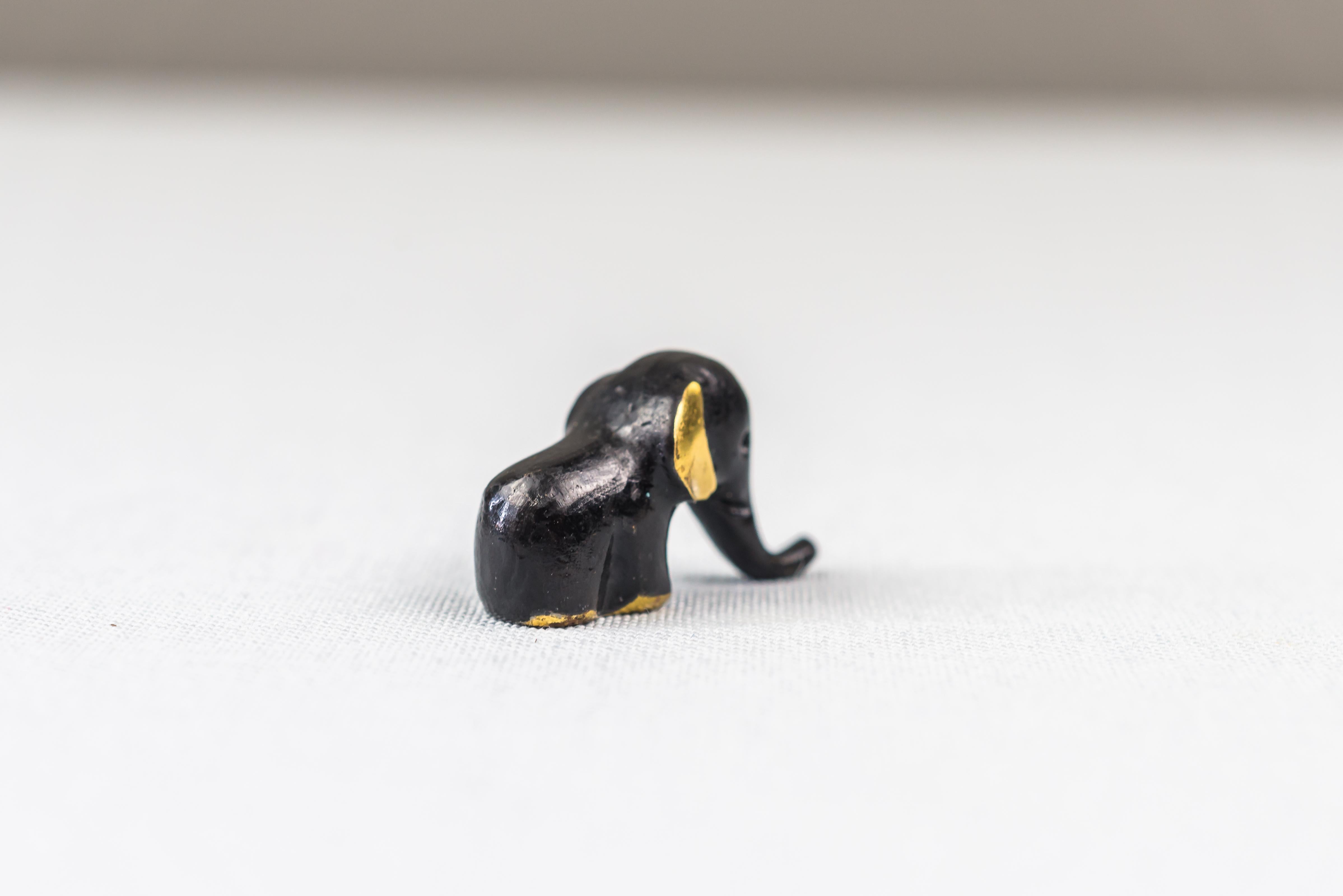 mini elephant figurine