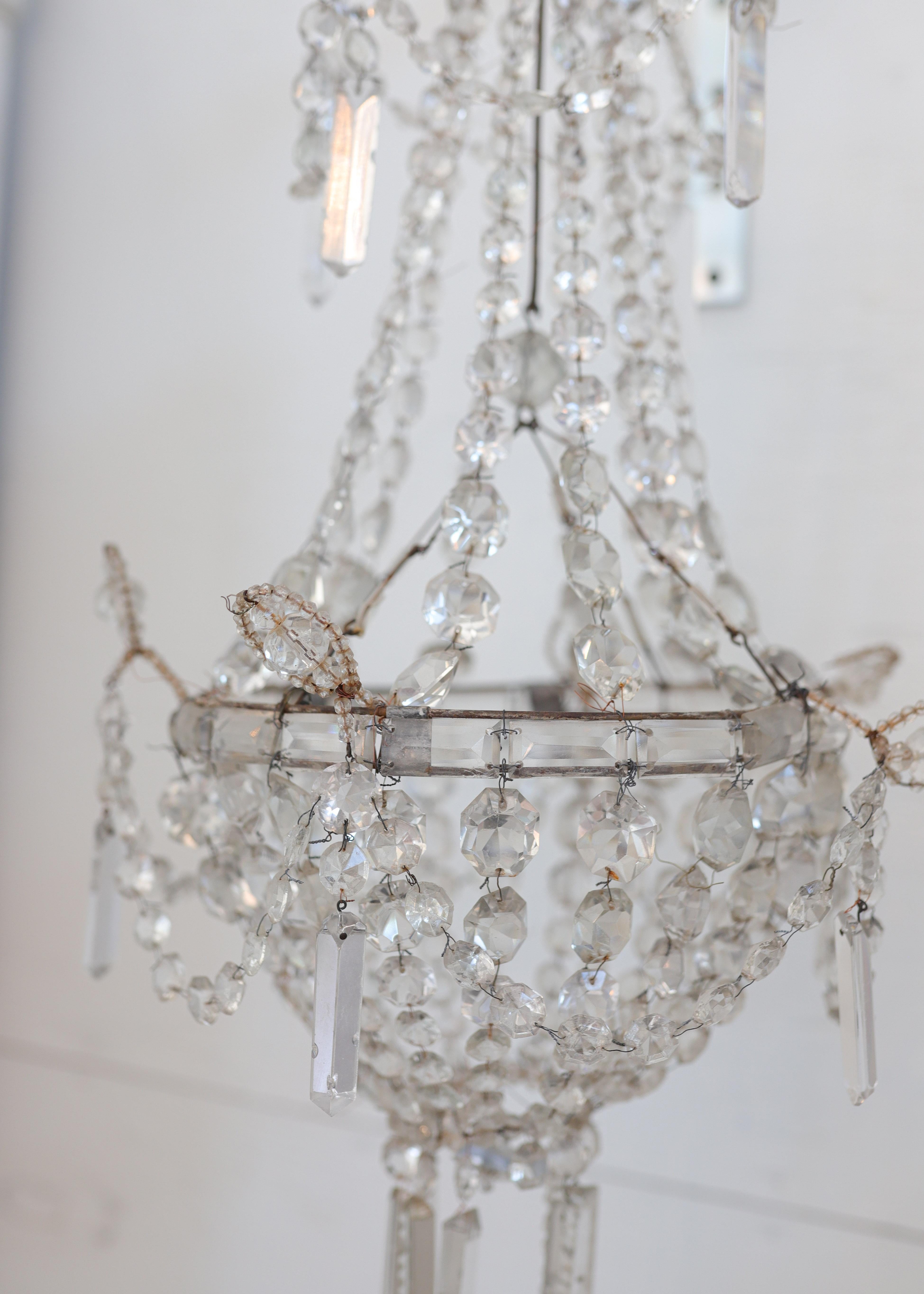 Pequeña araña de ascensor de París en Bastante bueno estado para la venta en Atlanta, GA