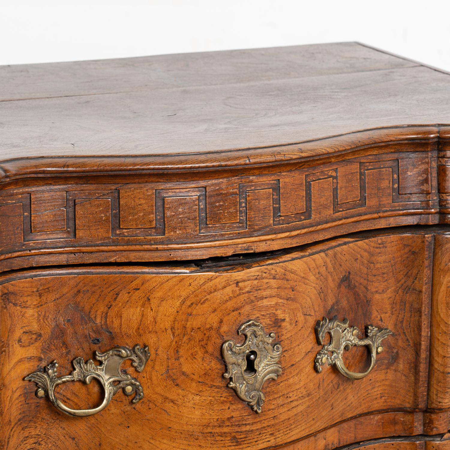 Small Elm Wood Louis XVI Chest of Drawers, Denmark circa 1870-90 For Sale 5