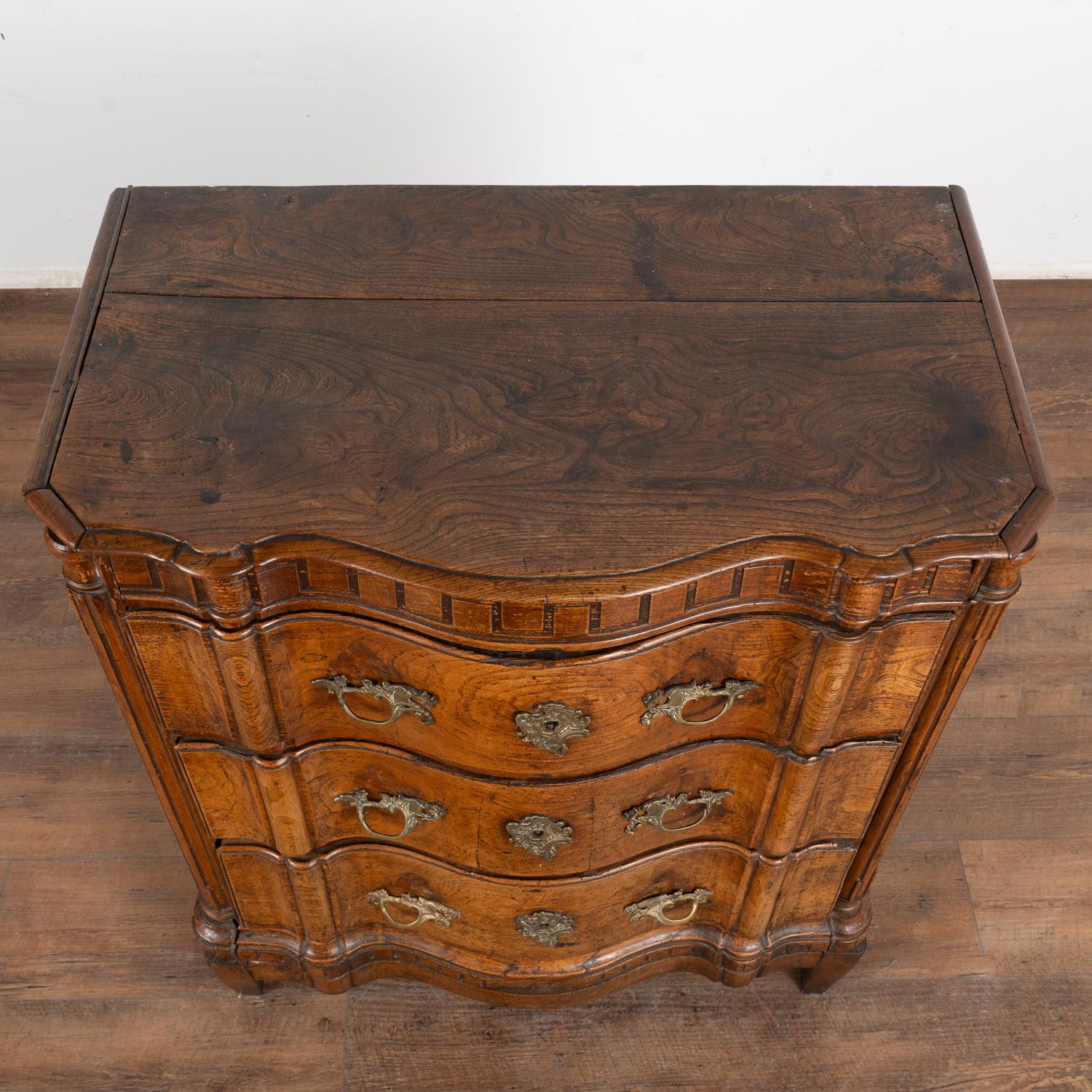 19th Century Small Elm Wood Louis XVI Chest of Drawers, Denmark circa 1870-90 For Sale