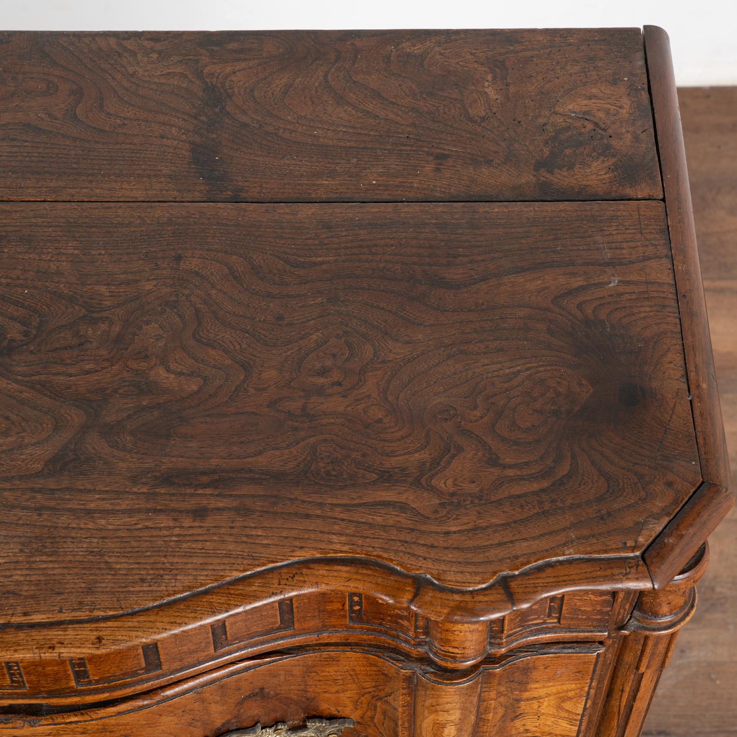 Small Elm Wood Louis XVI Chest of Drawers, Denmark circa 1870-90 For Sale 2