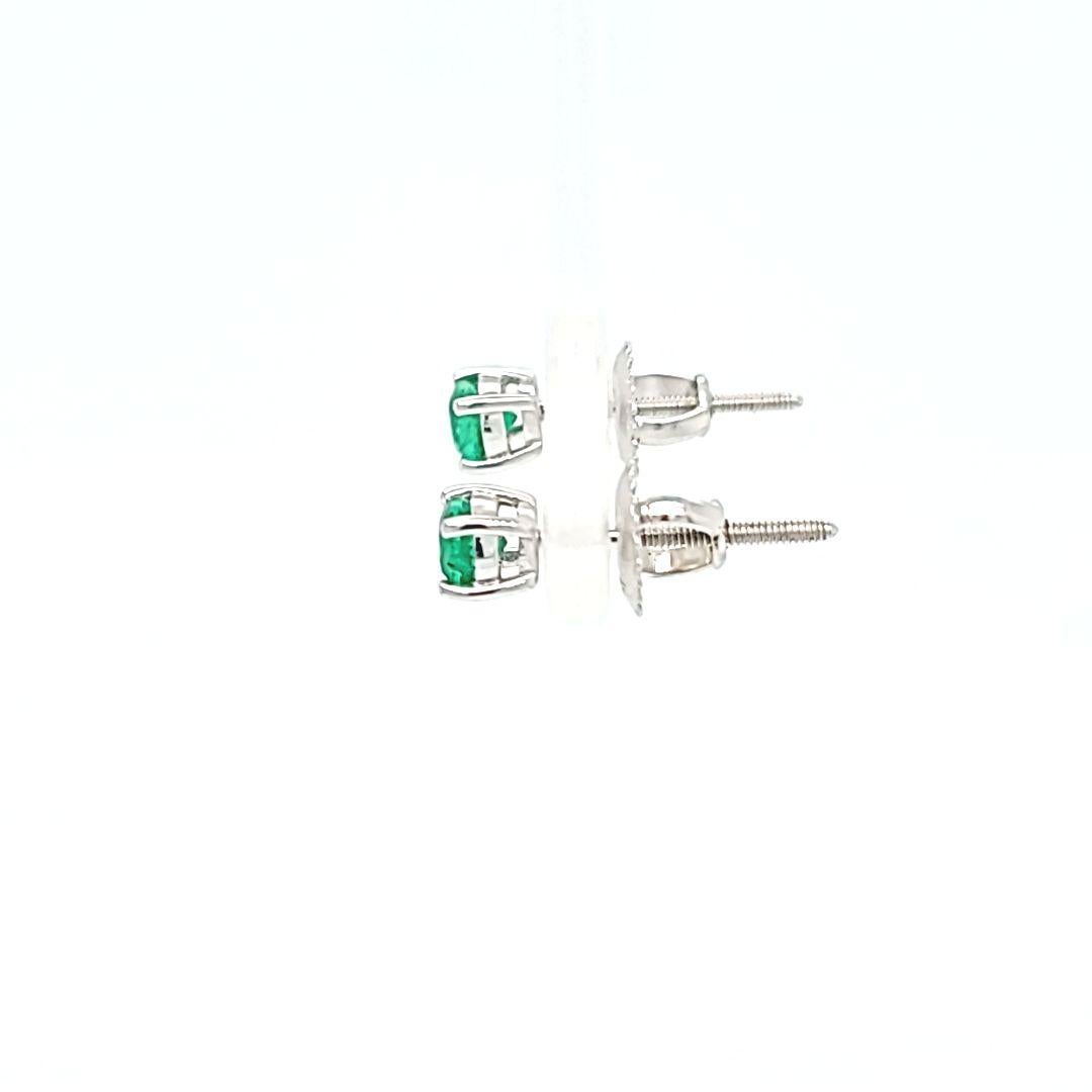 Round Cut Small Emerald Stud Earrings For Sale