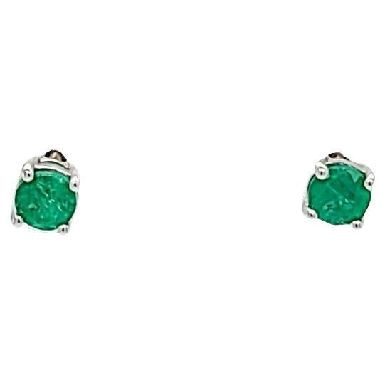 Small Emerald Stud Earrings For Sale
