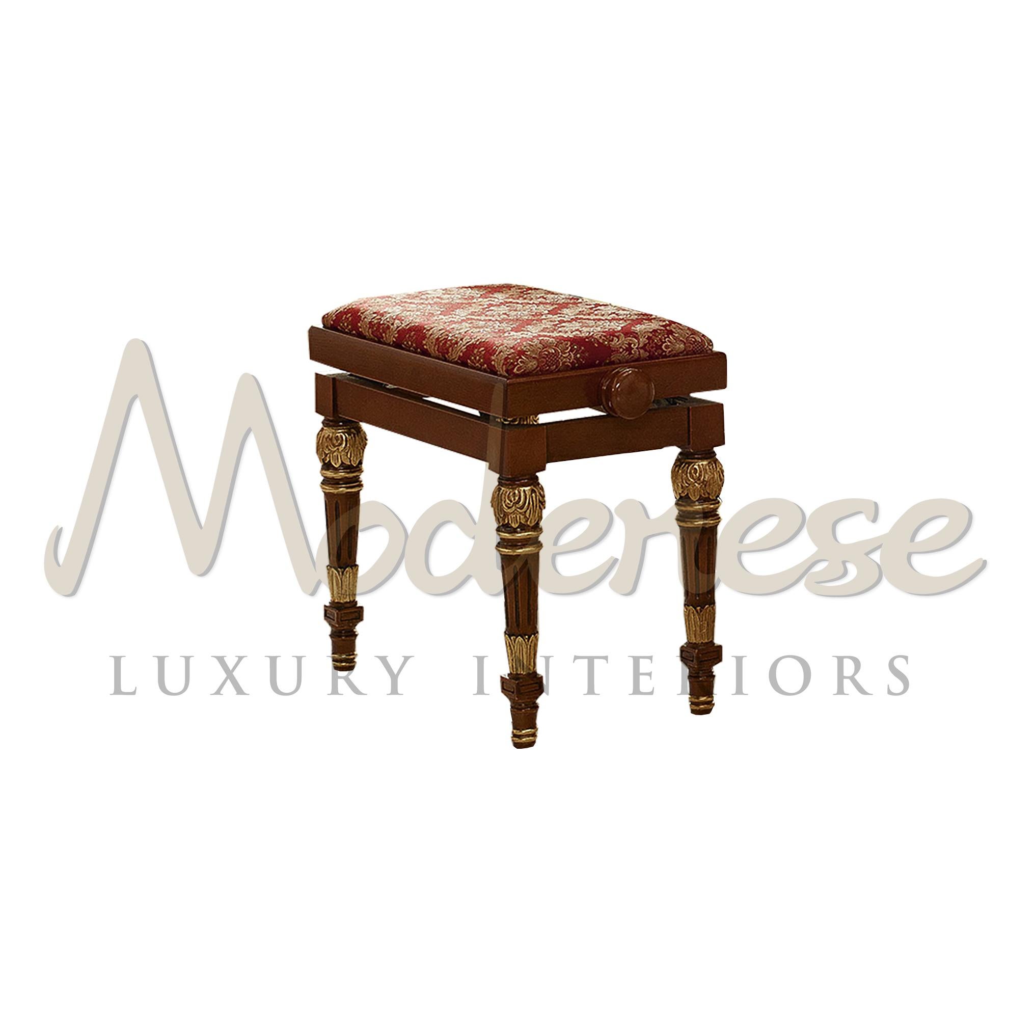 Small Empire Style Ottoman in Red Damascus by Modenese Gastone Interiors In New Condition For Sale In PADOVA, Italy