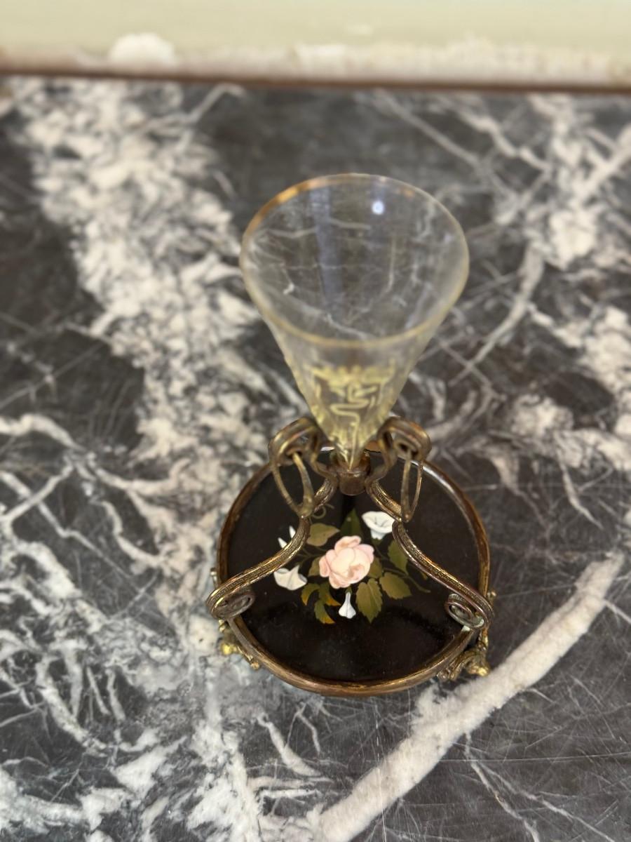 Small Enamelled Glass Vase, Bronze and Marble Inlay, Circa 1880 en venta 3