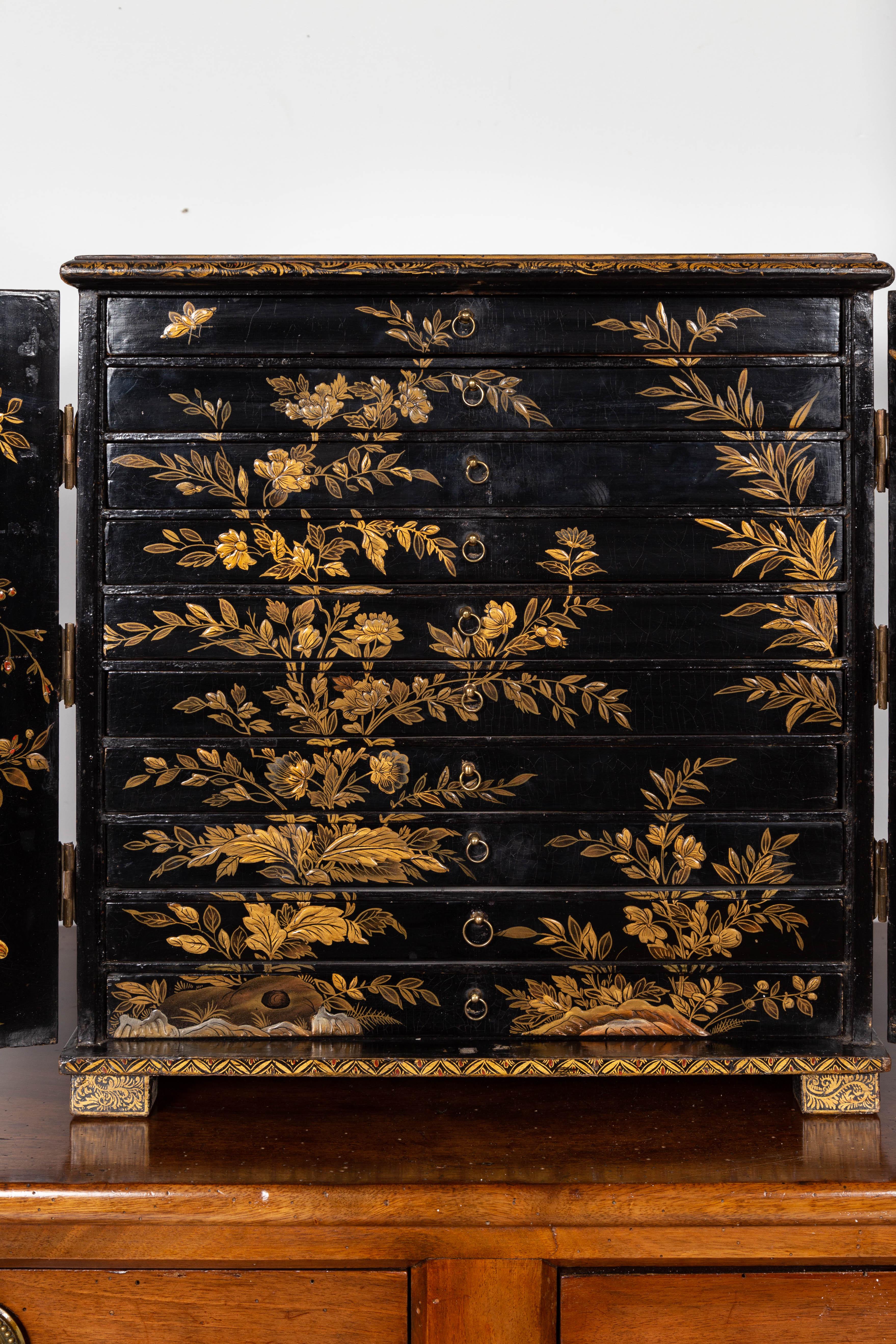 Small English 1890s Black and Gold Chinoiserie Cabinet with 10 Hidden Drawers 1