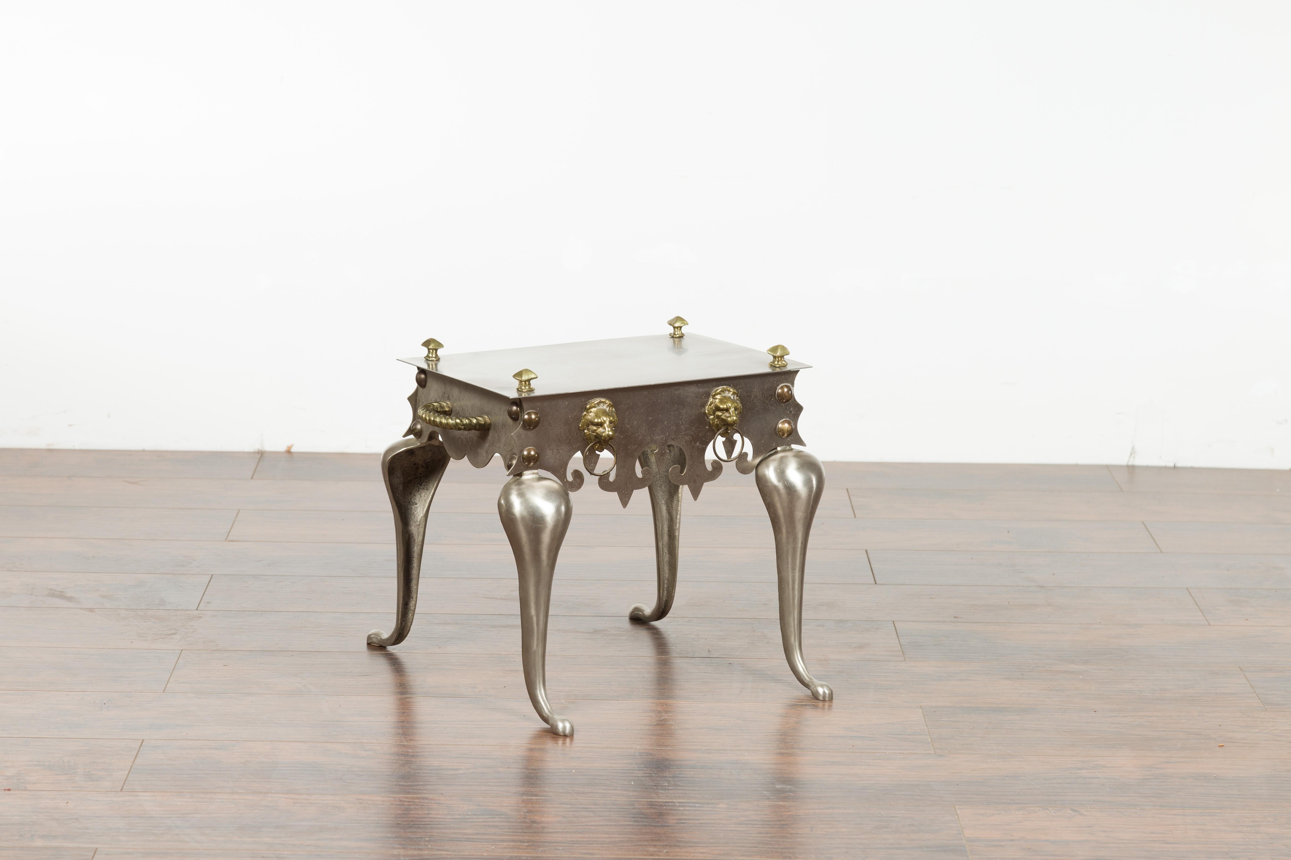 Small English 1900s Steel and Brass Side Table with Lion Heads and Curving Legs For Sale 5