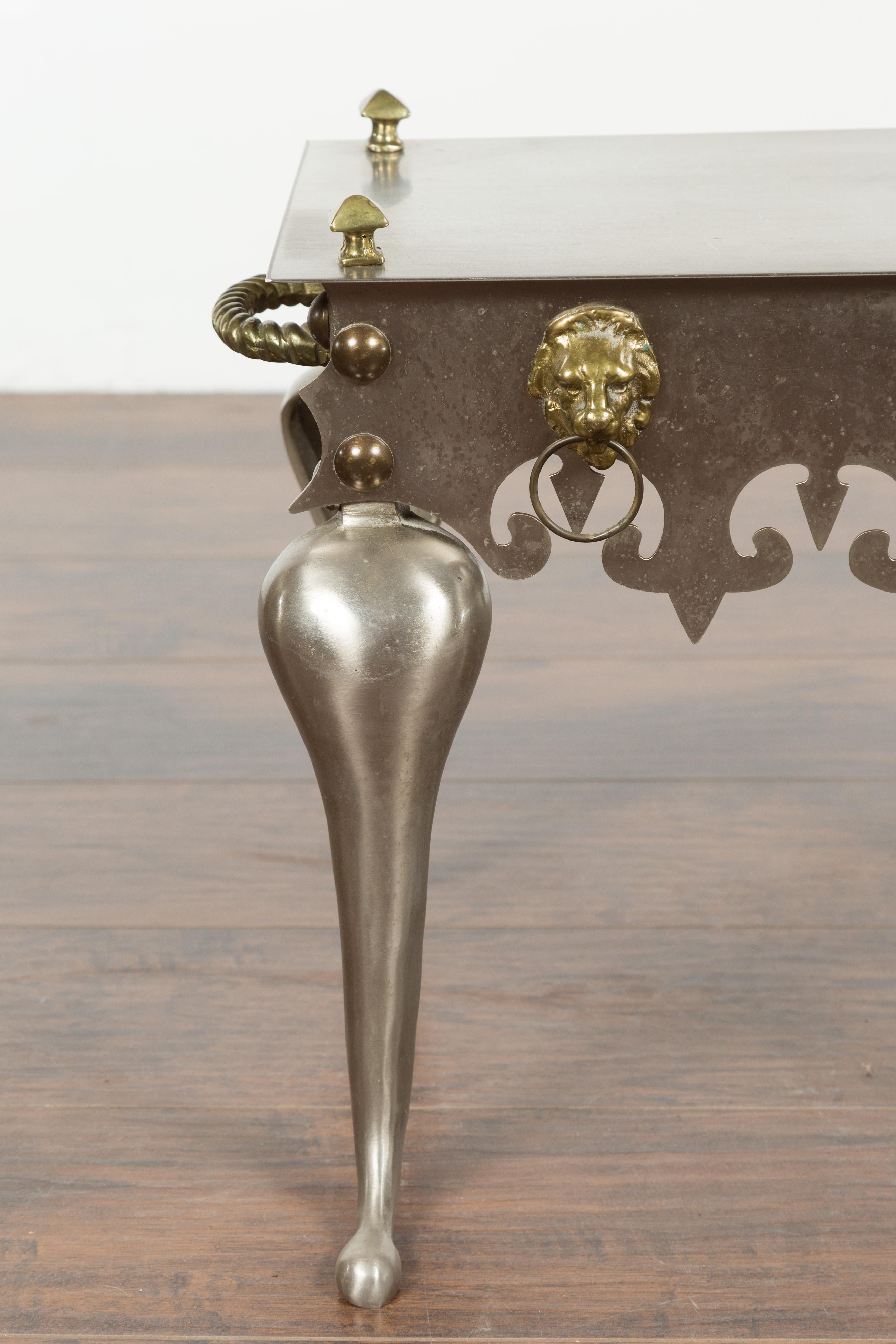 Small English 1900s Steel and Brass Side Table with Lion Heads and Curving Legs For Sale 3