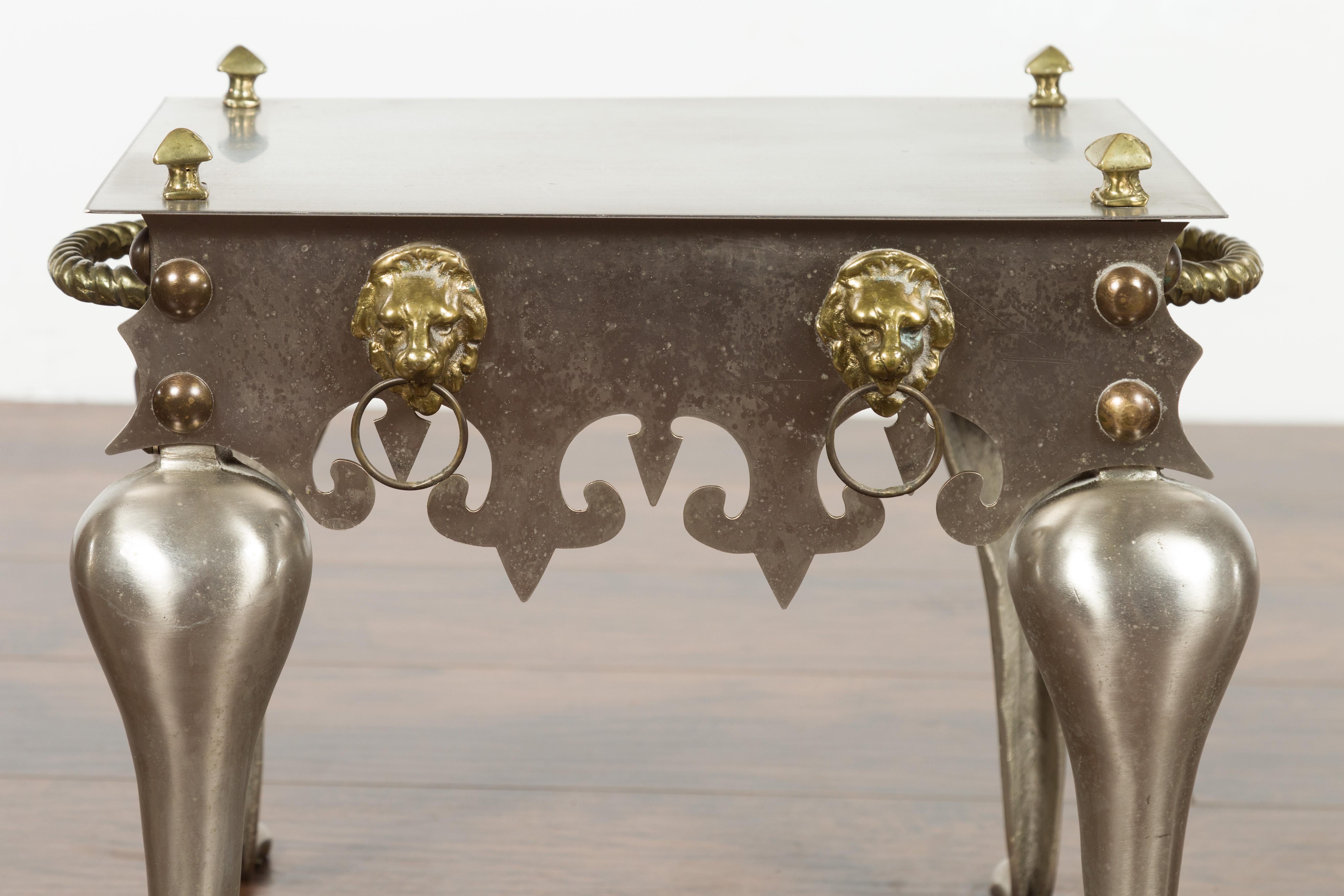 Small English 1900s Steel and Brass Side Table with Lion Heads and Curving Legs For Sale 4