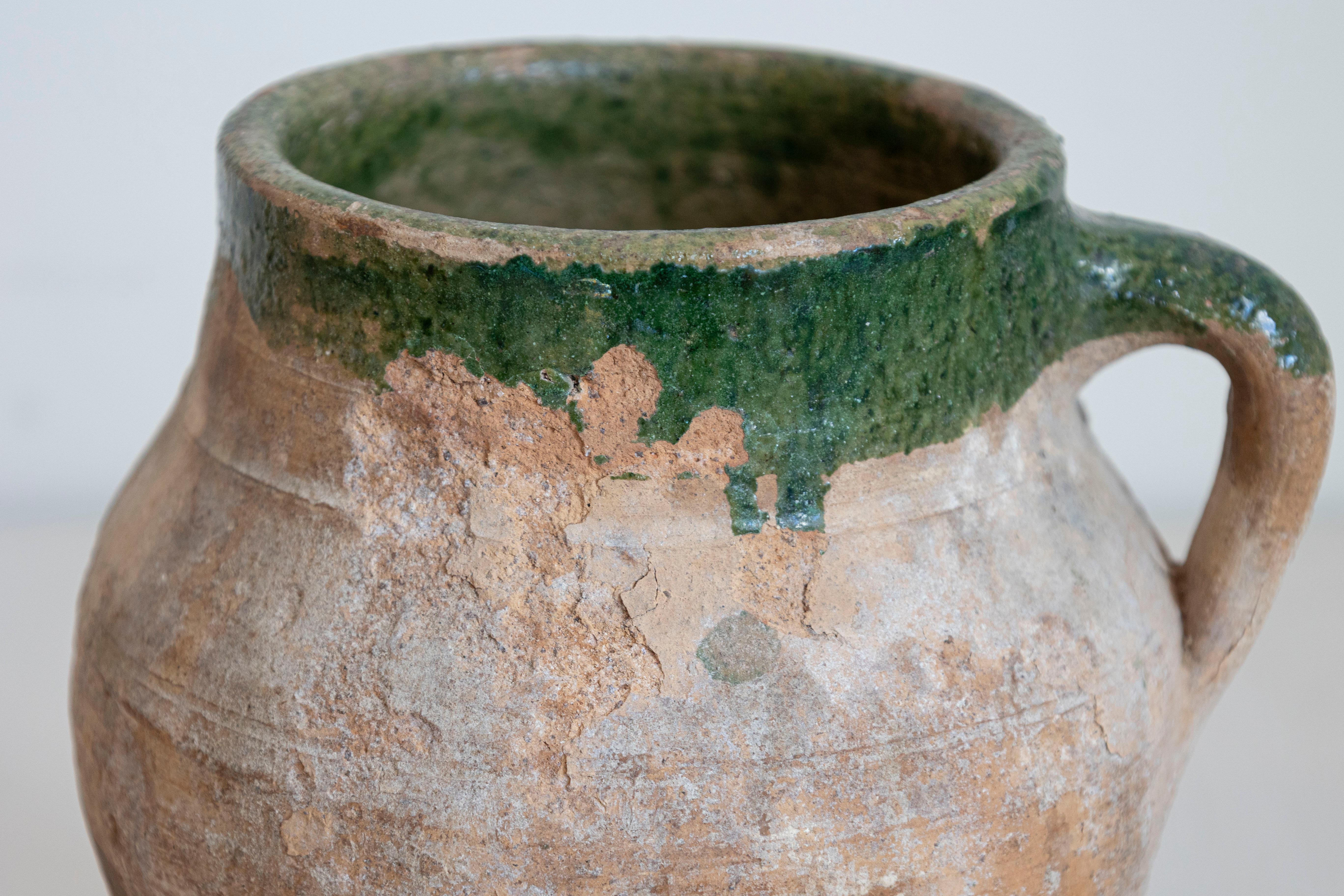 Piccolo vaso da olio in terracotta smaltata verde inglese degli anni '30 con manico posteriore in vendita 1