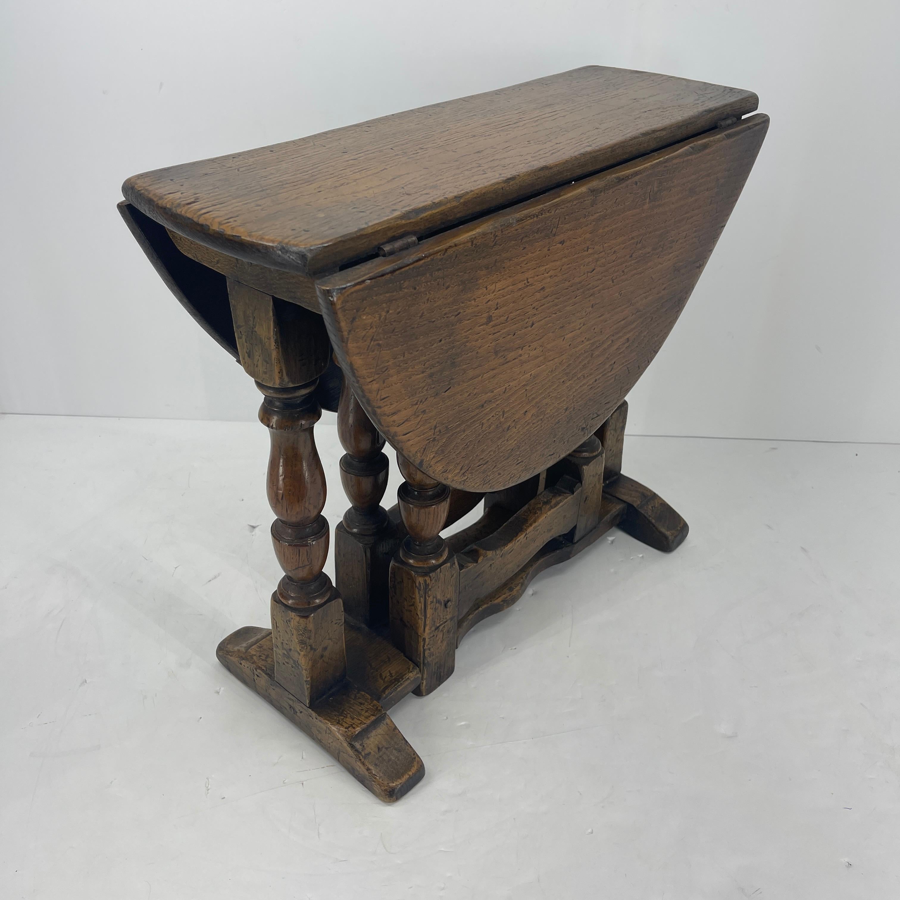 Victorian Small English 19th Century Gate Leg Drop Leaf Oak Table Salesman Sample