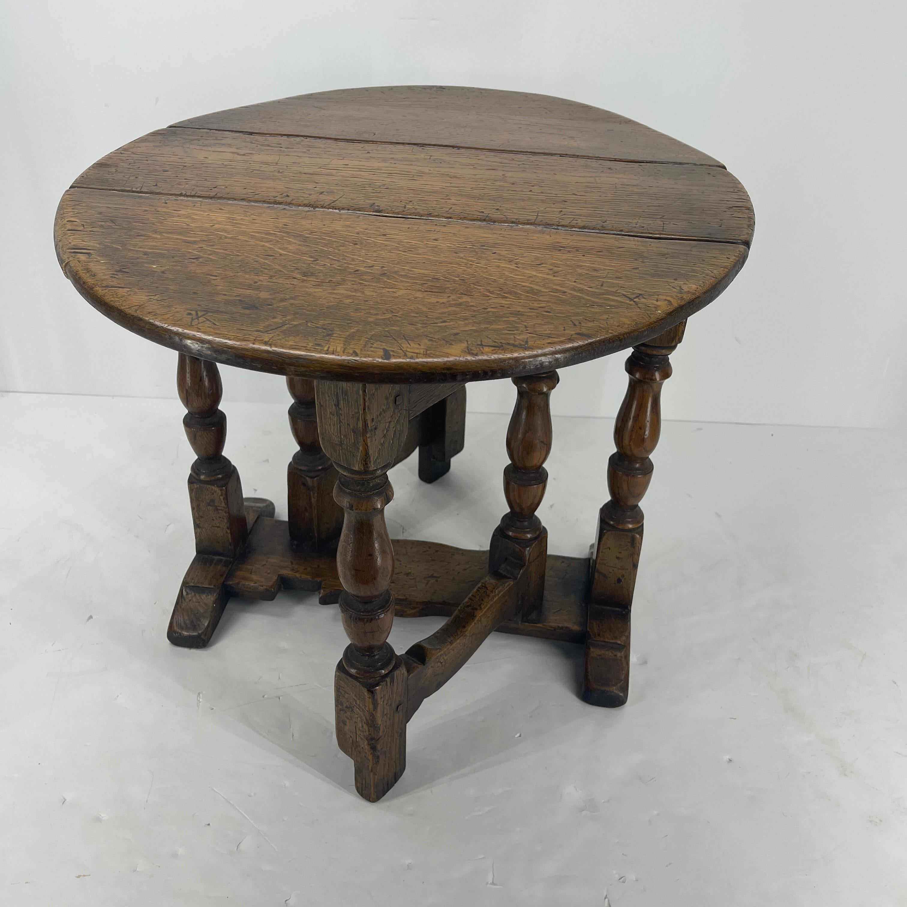 Small English 19th Century Gate Leg Drop Leaf Oak Table Salesman Sample 1