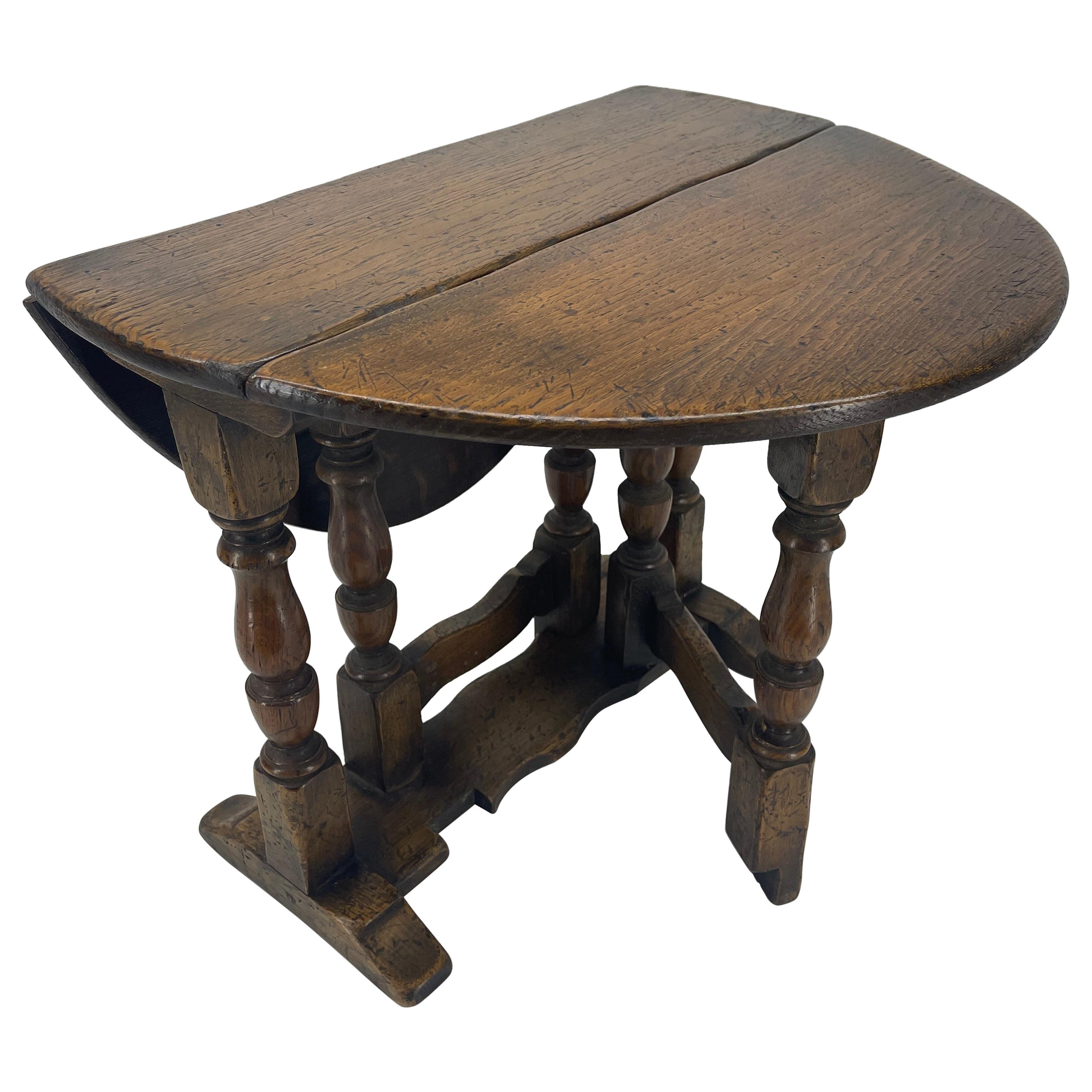 Small English 19th Century Gate Leg Drop Leaf Oak Table Salesman Sample