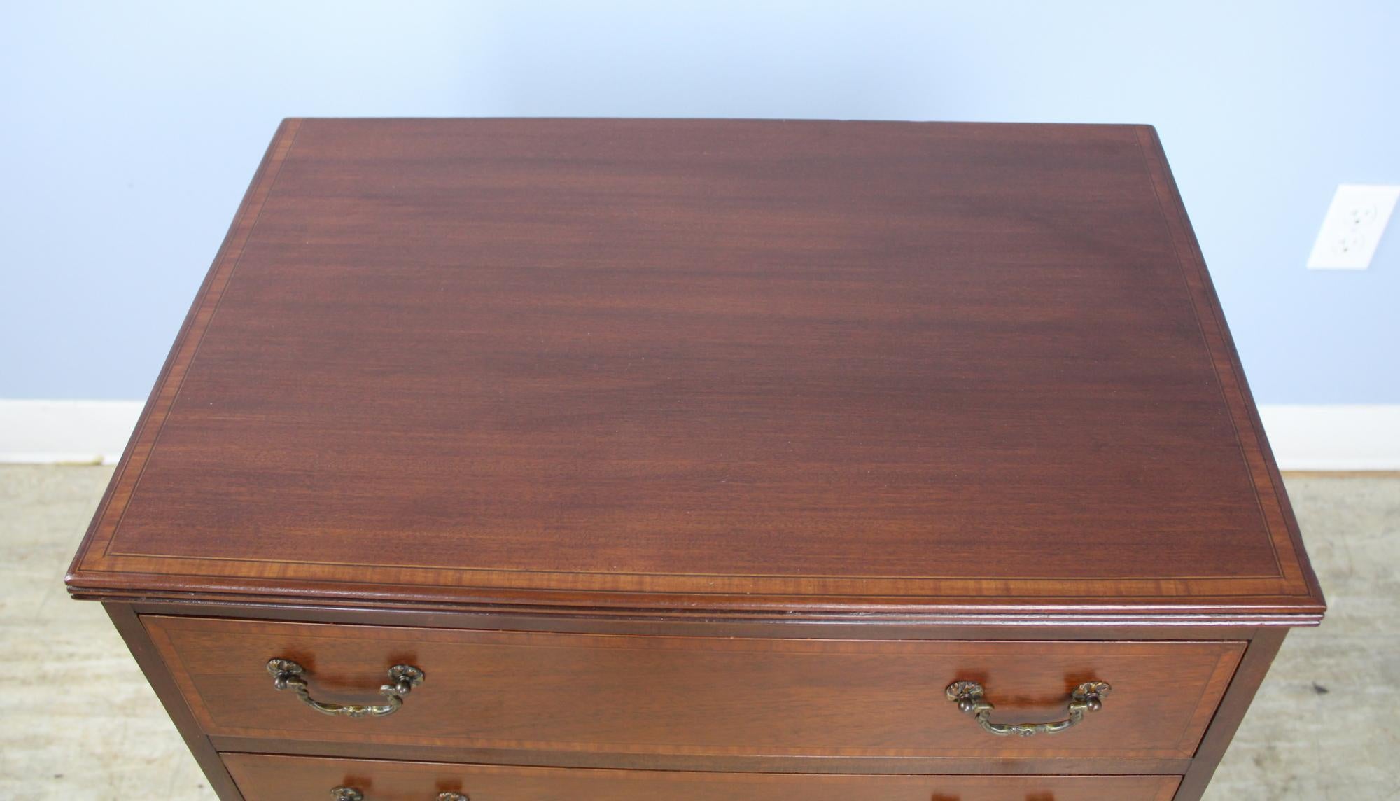 19th Century Small English Antique Mahogany Chest of Drawers, Kingwood Banding For Sale