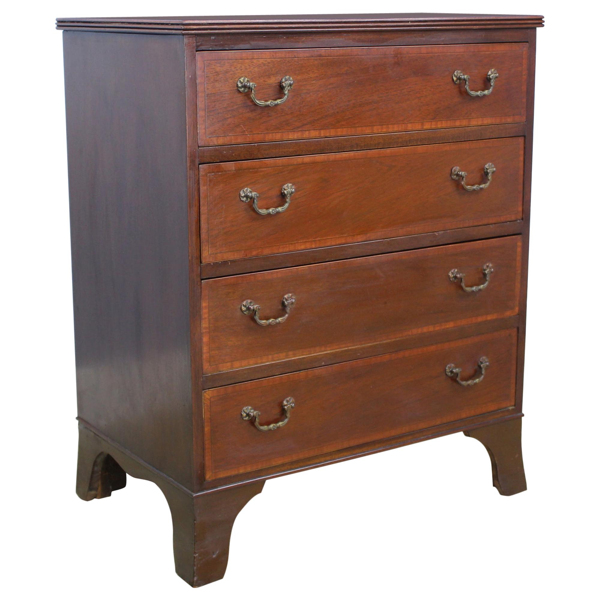 Small English Antique Mahogany Chest of Drawers, Kingwood Banding For Sale