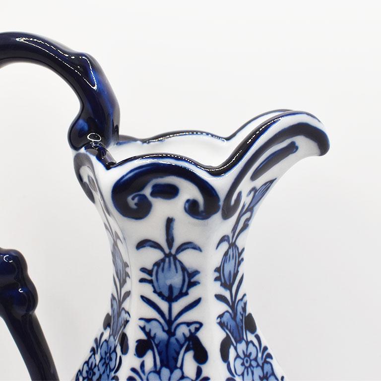 Small English Chinoiserie Flow Blue Ceramic Pitcher or Vase, 20th Century In Good Condition In Oklahoma City, OK