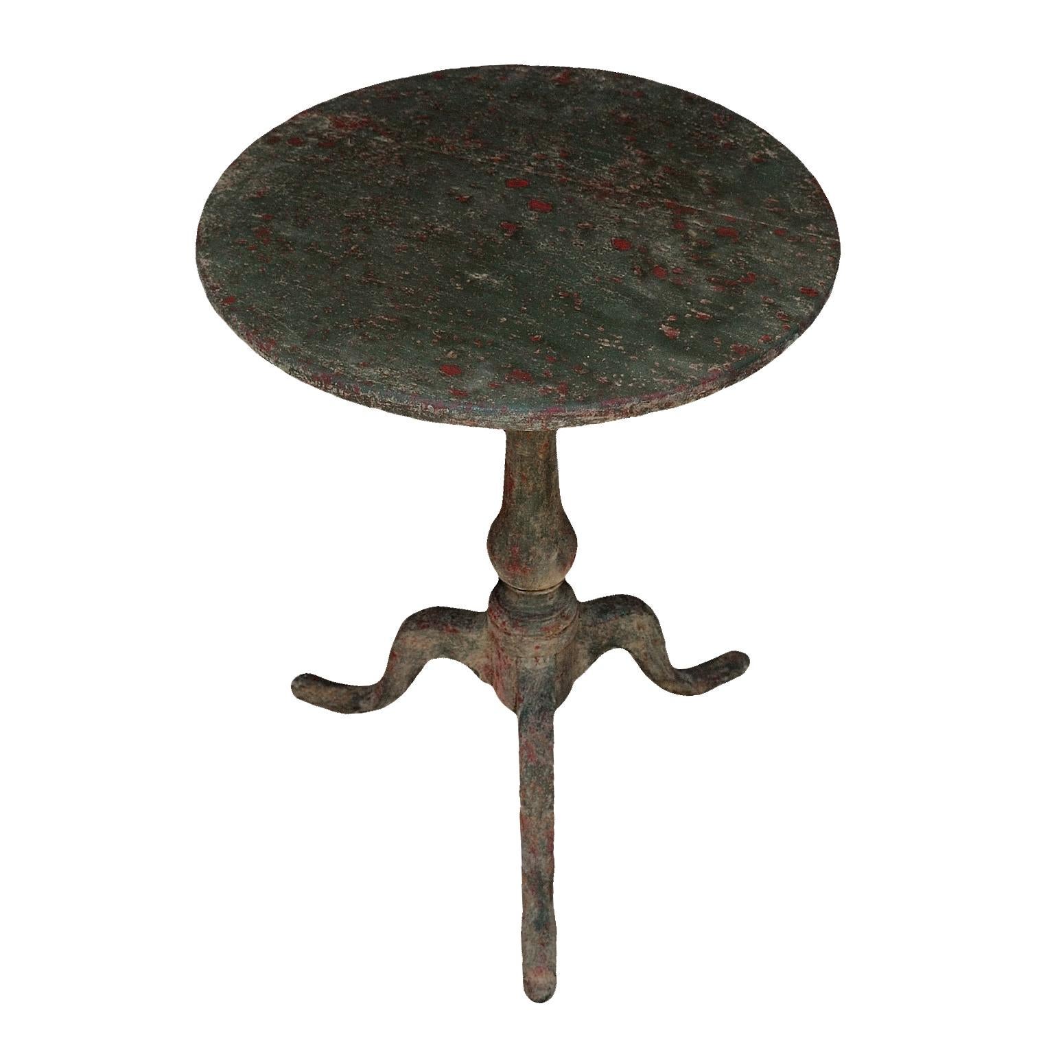 Hand-Painted Small English George III Painted Tripod Table, circa 1760 For Sale