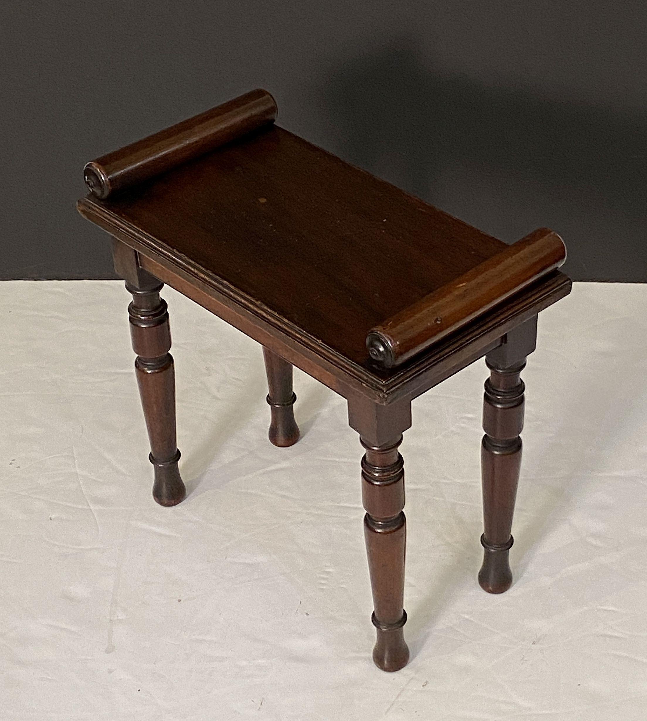 Small English Hall Bench or Window Seat of Mahogany on Turned Legs 3
