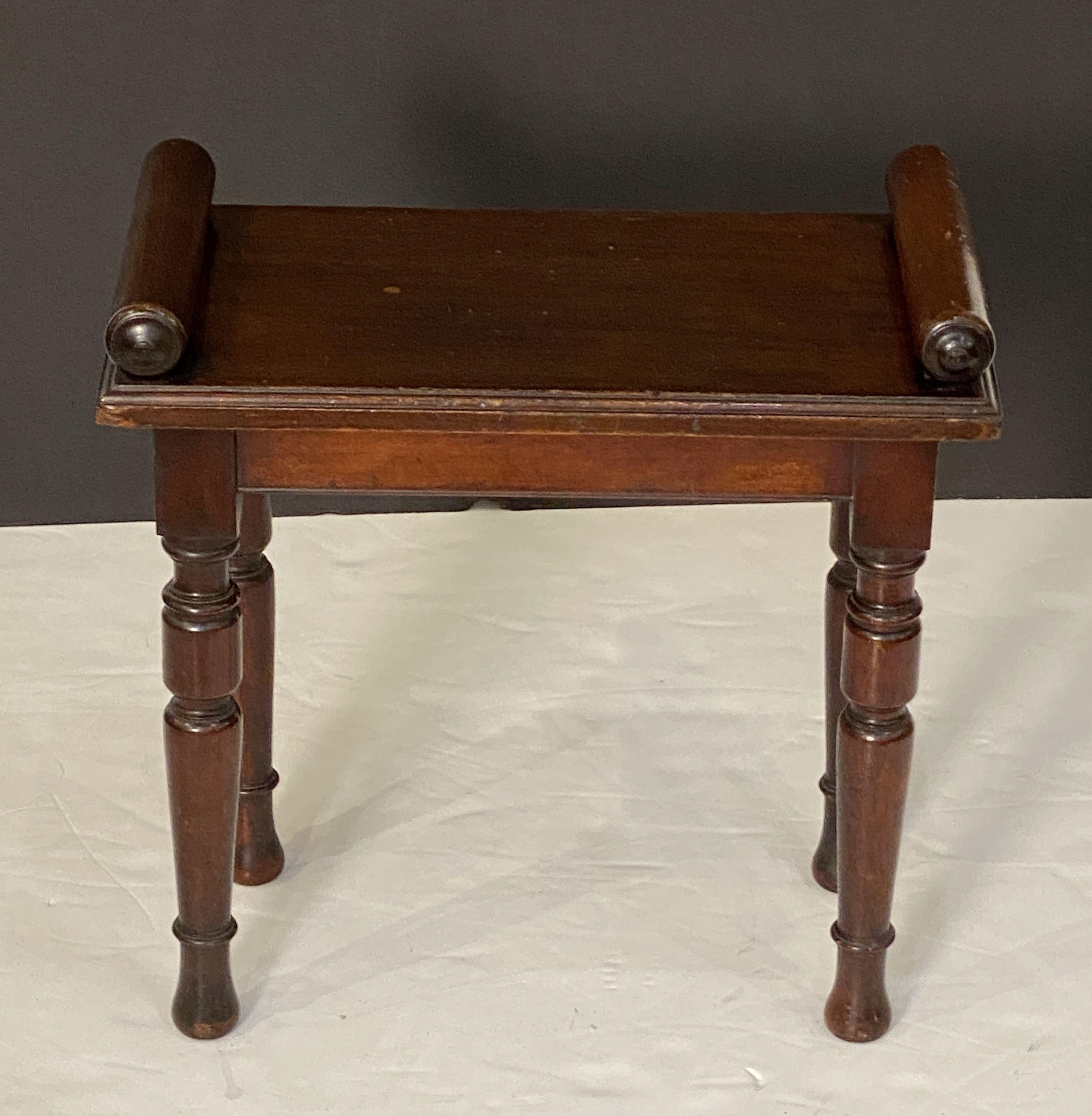 Stained Small English Hall Bench or Window Seat of Mahogany on Turned Legs