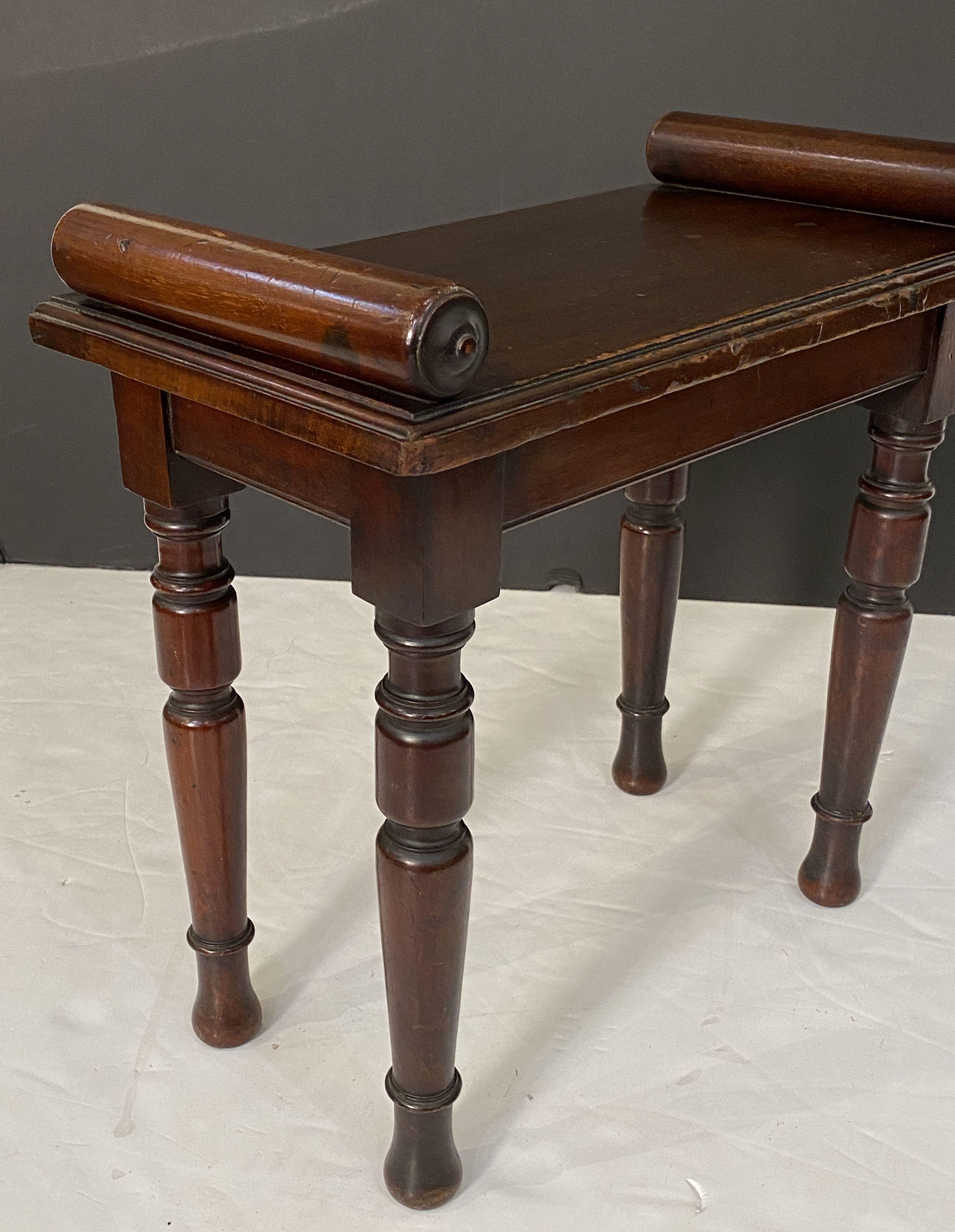 Wood Small English Hall Bench or Window Seat of Mahogany on Turned Legs