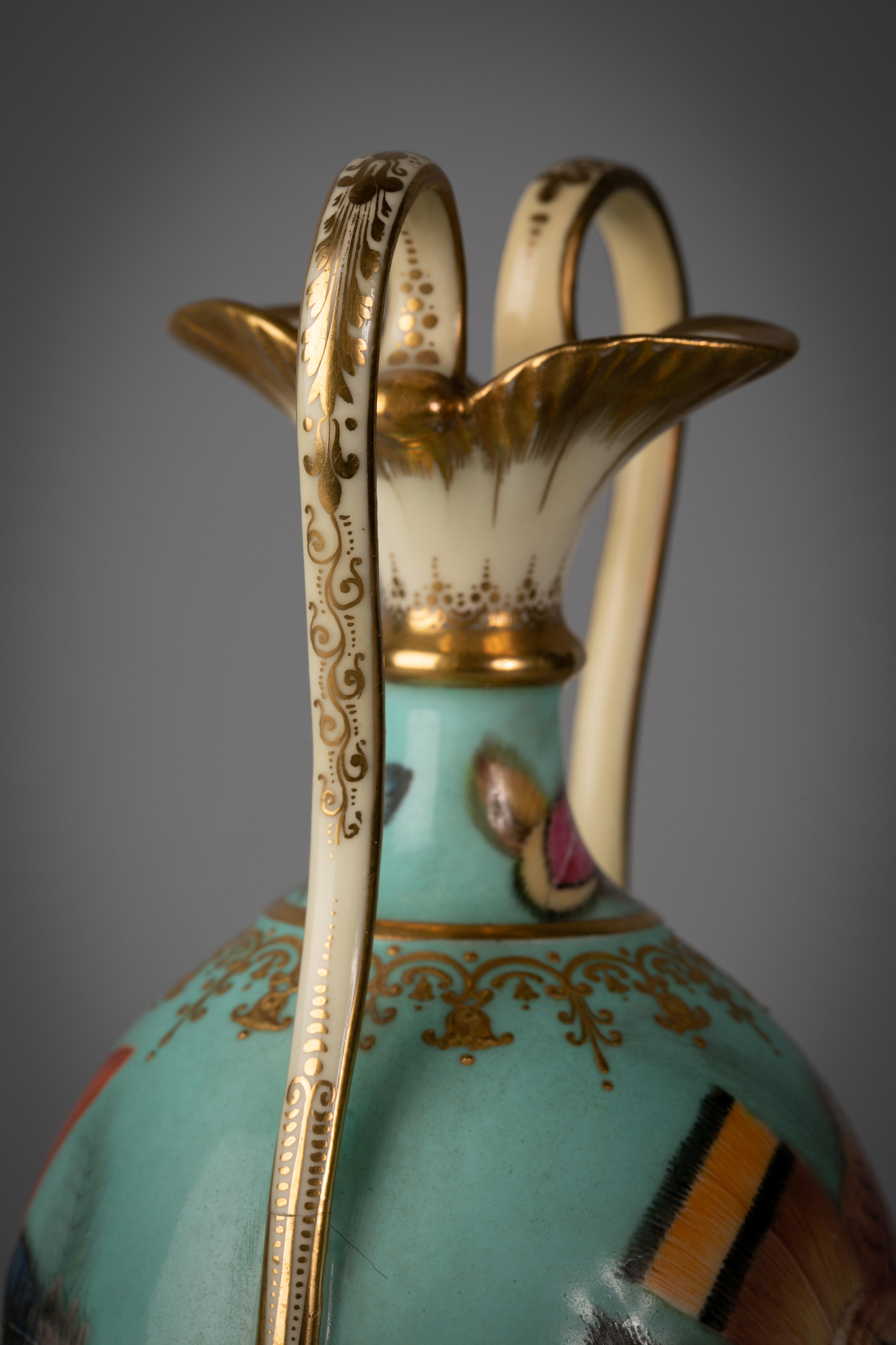 Mid-19th Century Small English Porcelain Two-Handled Vase with Feathers, Minton, circa 1840 For Sale