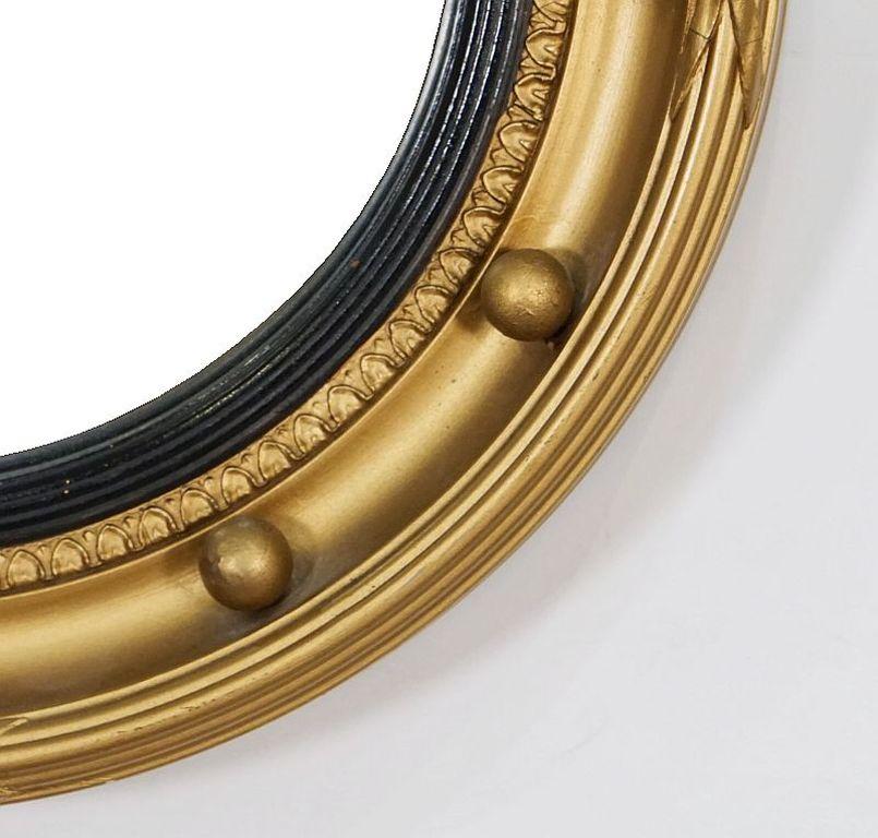 Small English Round Gilt Framed Convex Mirror in the Regency Style (Dia 11 7/8) For Sale 3